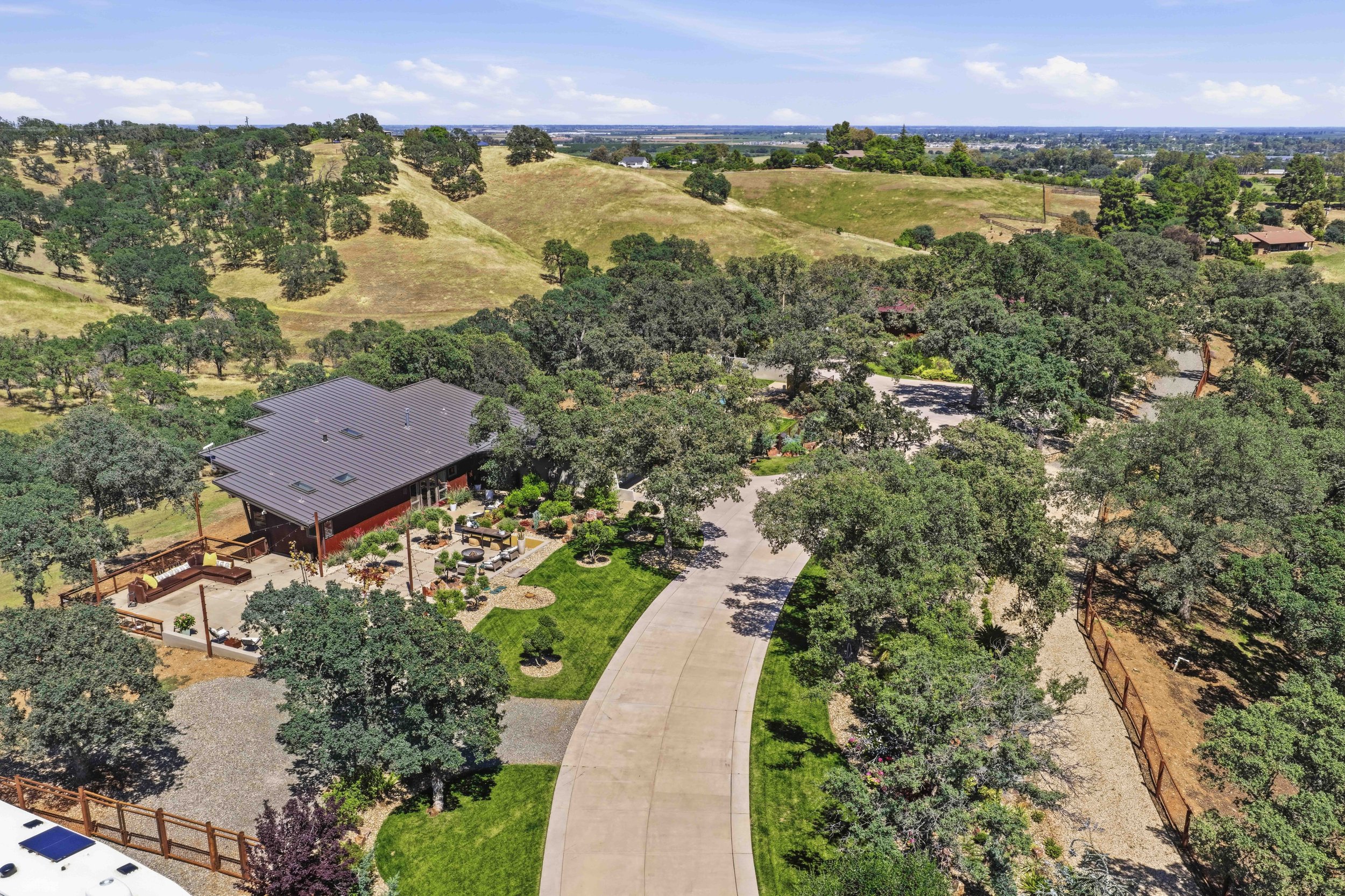 26000 Venado Dr - Daytime _14_1.jpg