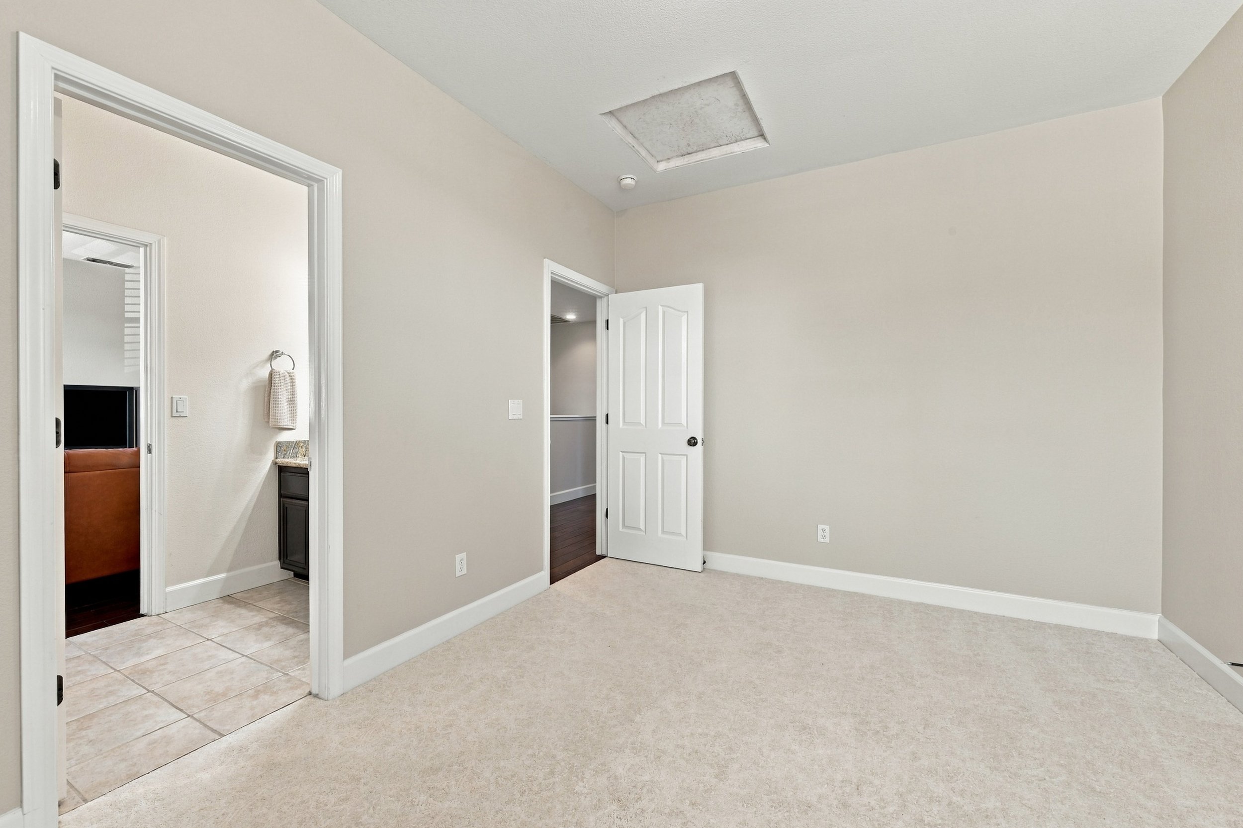 3391 Black Oak Dr 94.jpg