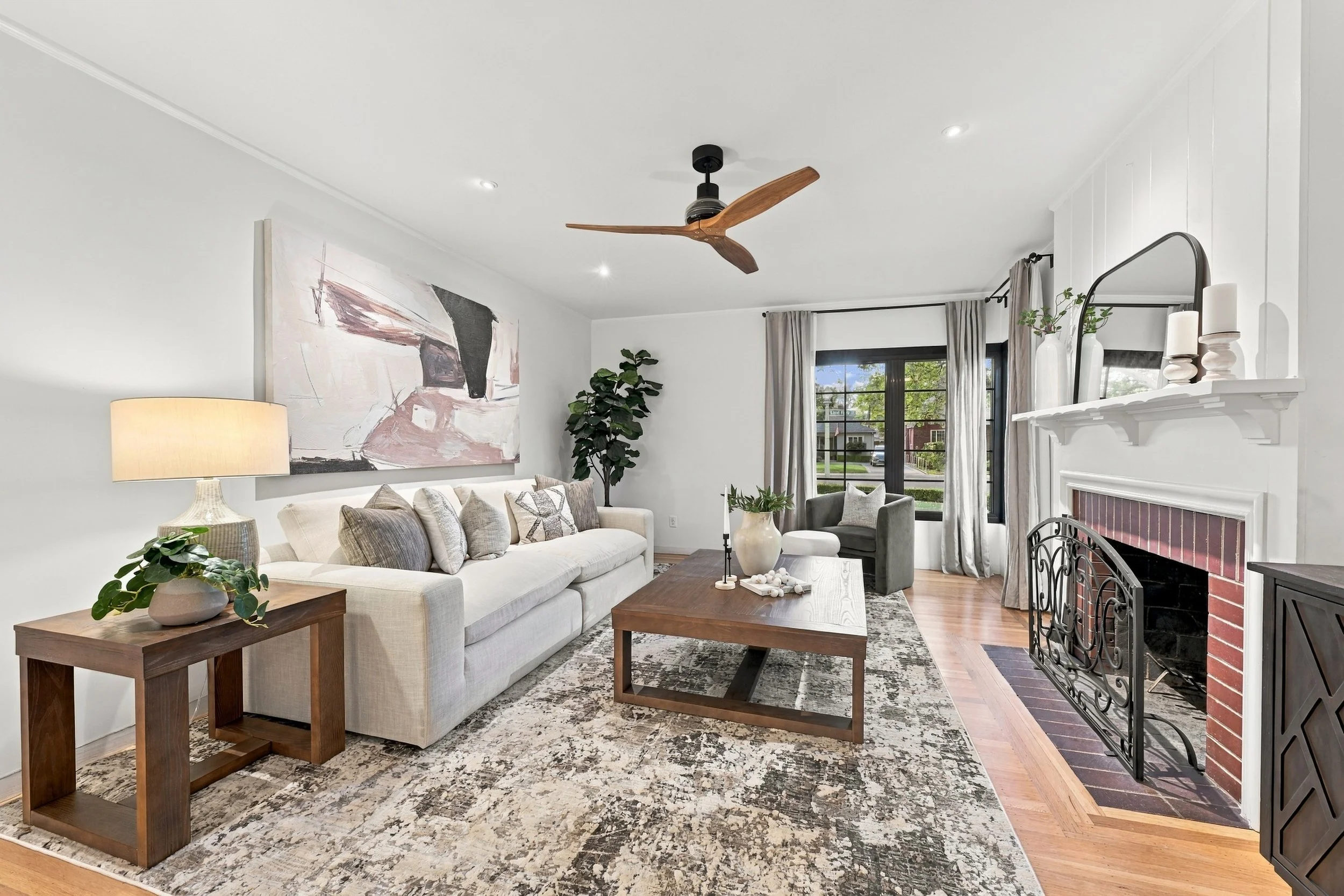 2743 Land Park Dr 56.jpg