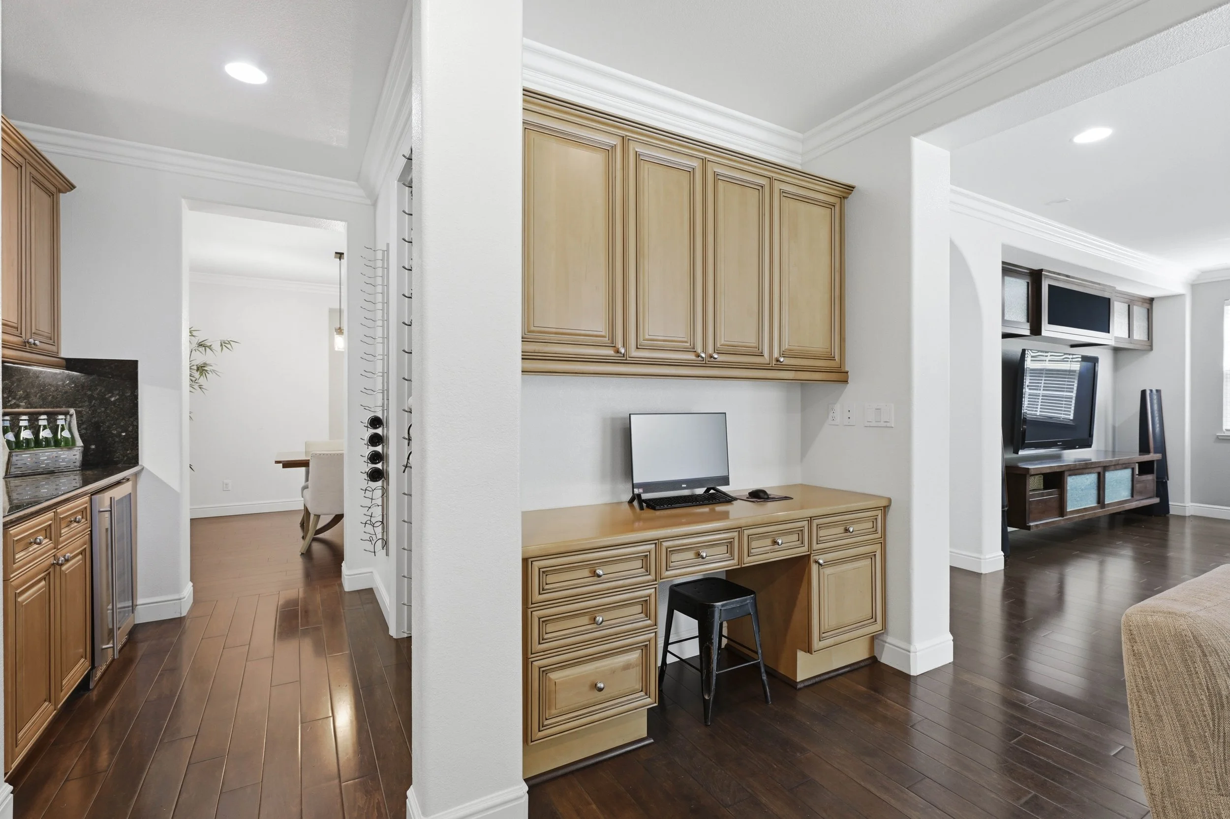 9525 Littoral St _43.jpg