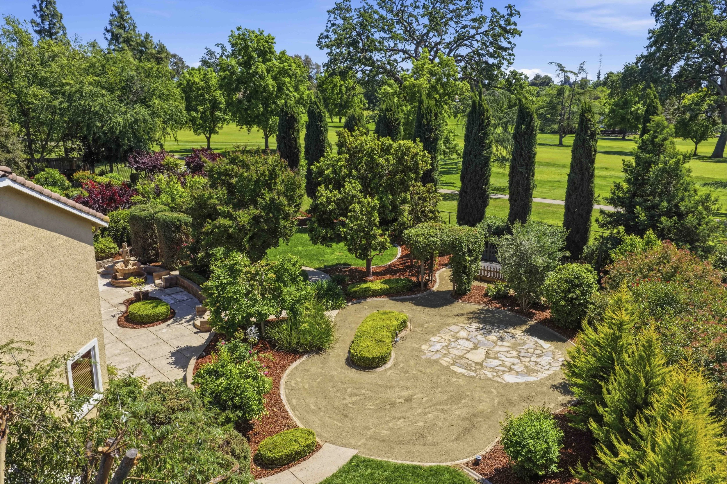 2228 Belvedere Cir _3.jpg