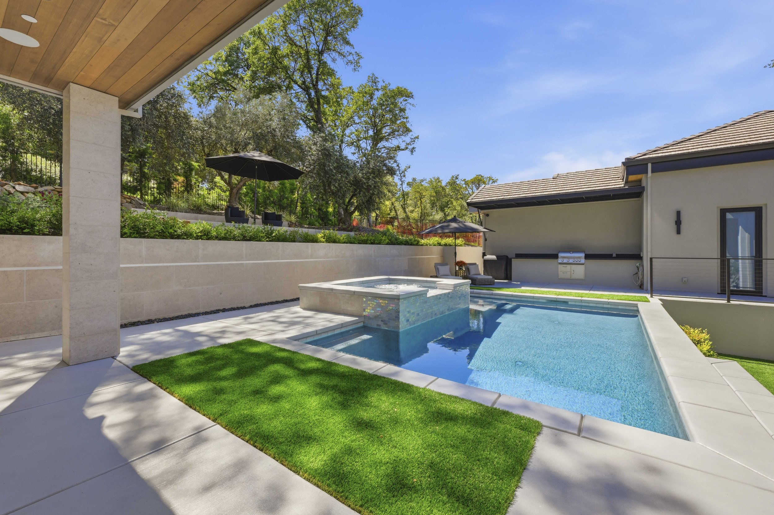 4200 Raphael 139.jpg