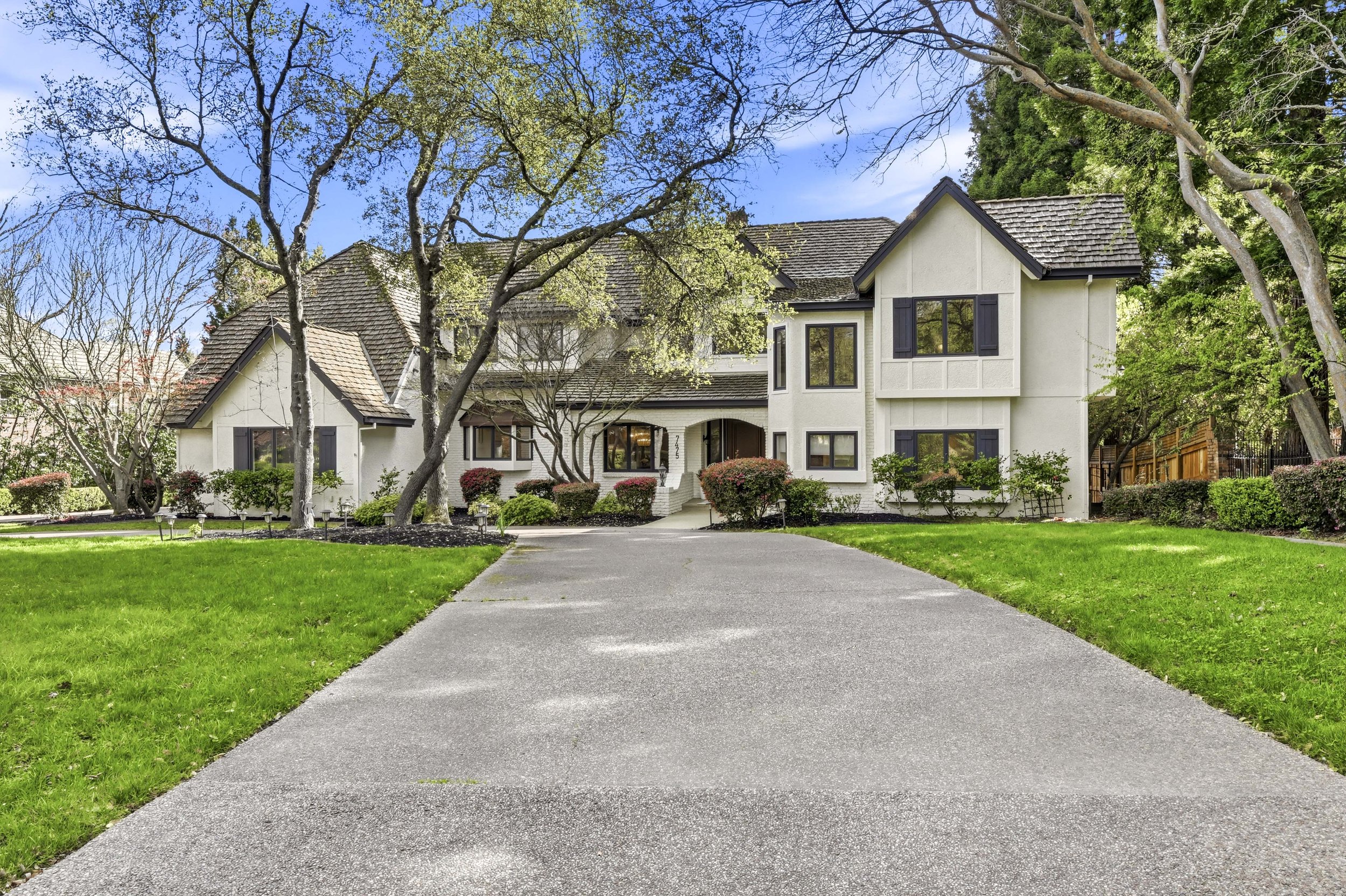 7475 Shelborne Dr 11.jpg