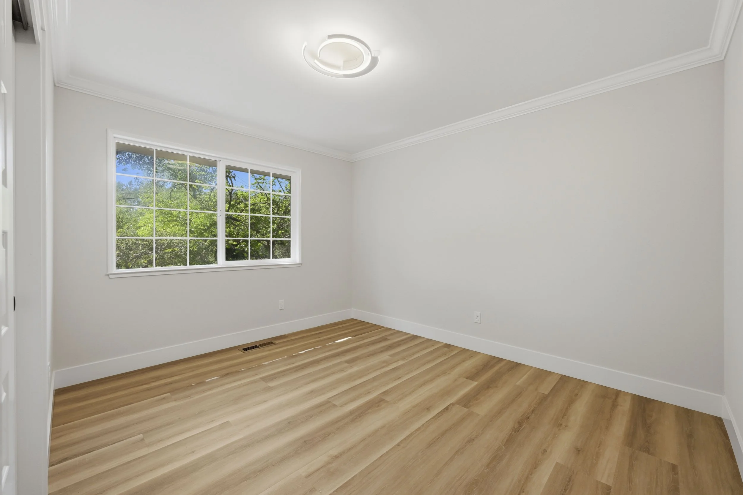 8177 N Lake Cir 46.jpg