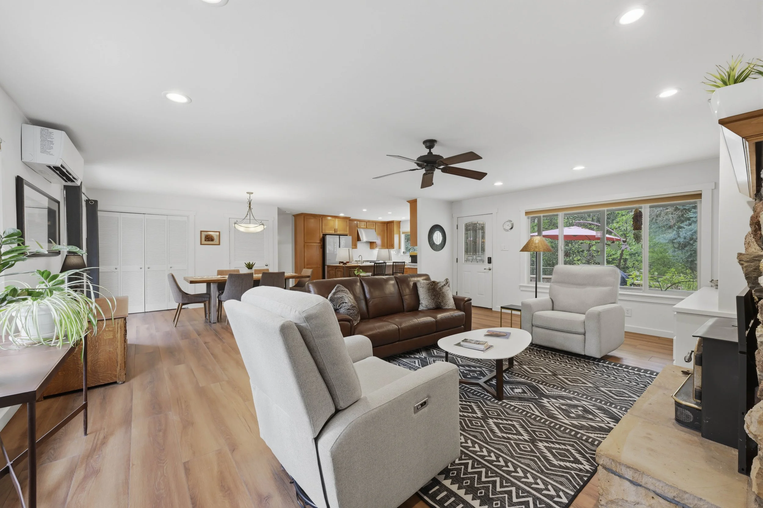 6169 Sweeney Rd 22.jpg