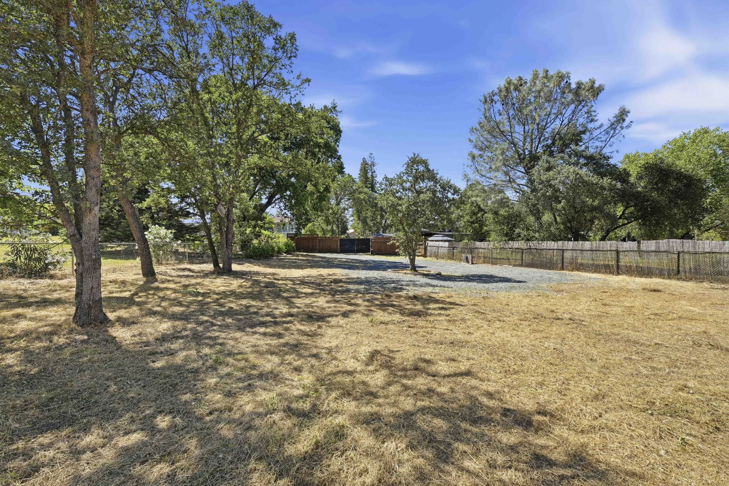 4440 Lawrence Dr _94.jpg