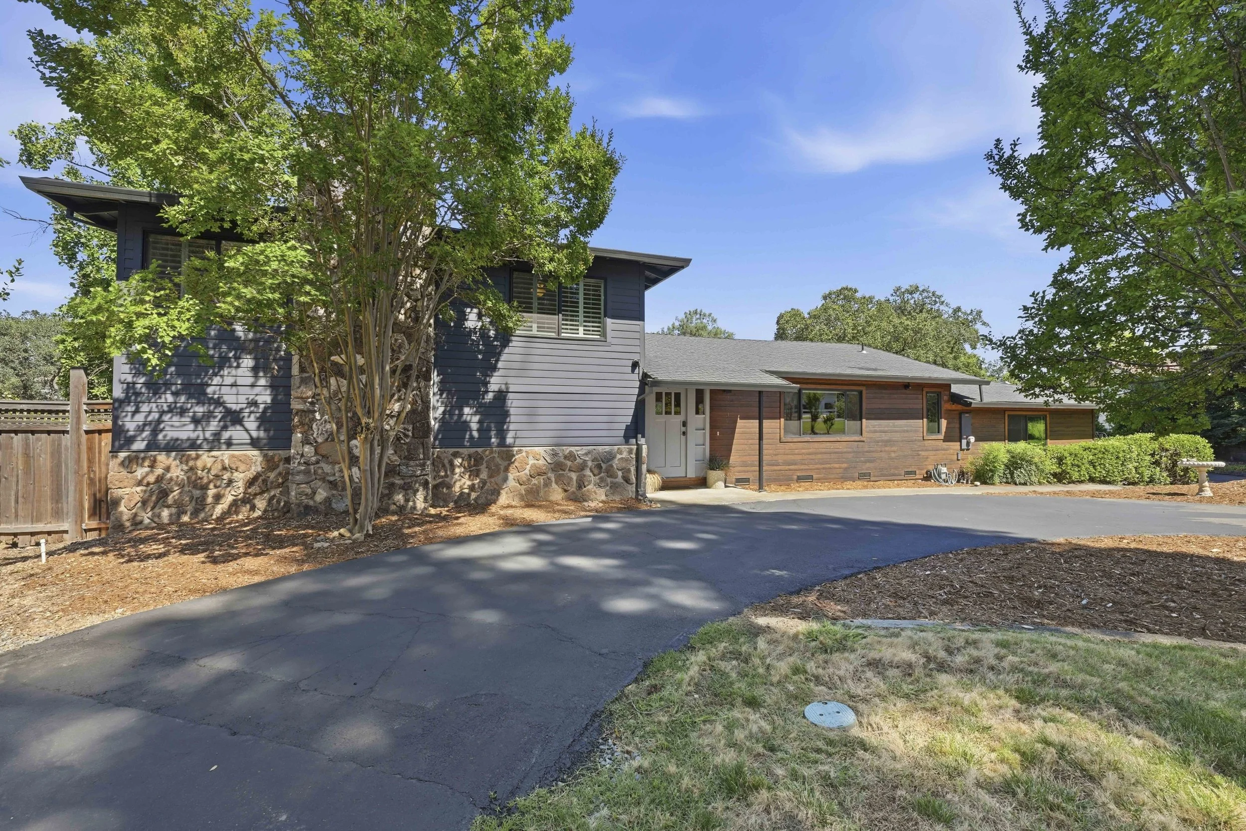 4440 Lawrence Dr _16.jpg