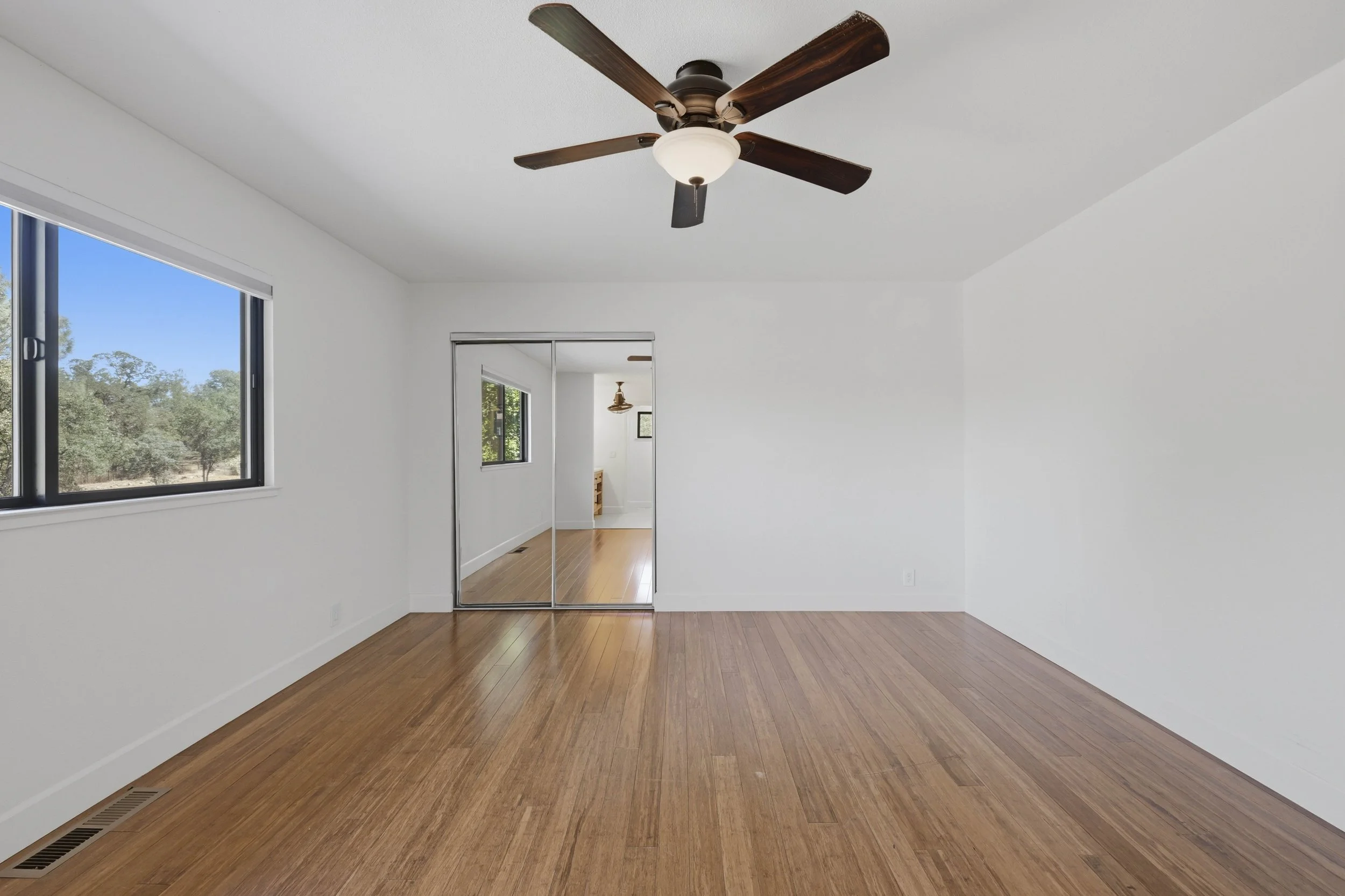 4440 Lawrence Dr _62.jpg
