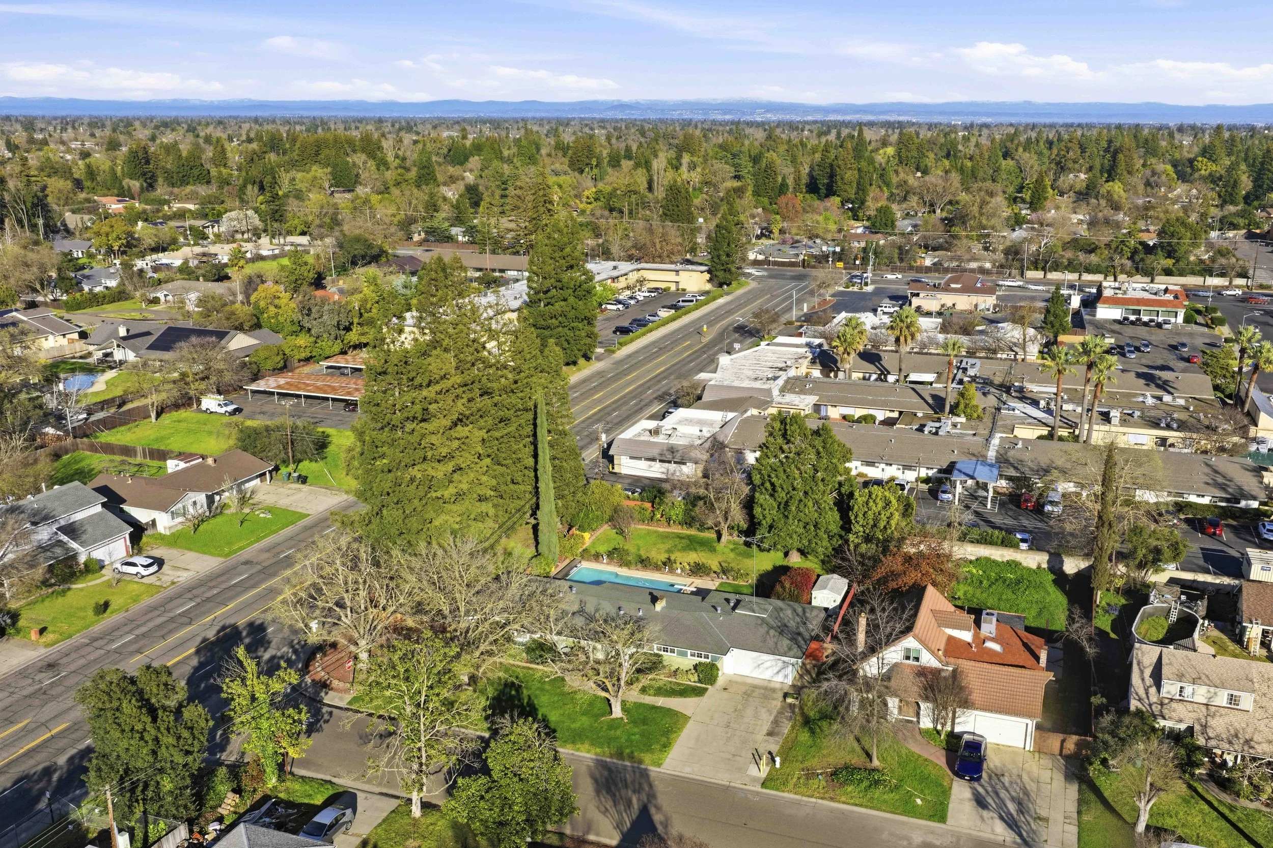 1820 Richmond St 3.jpg