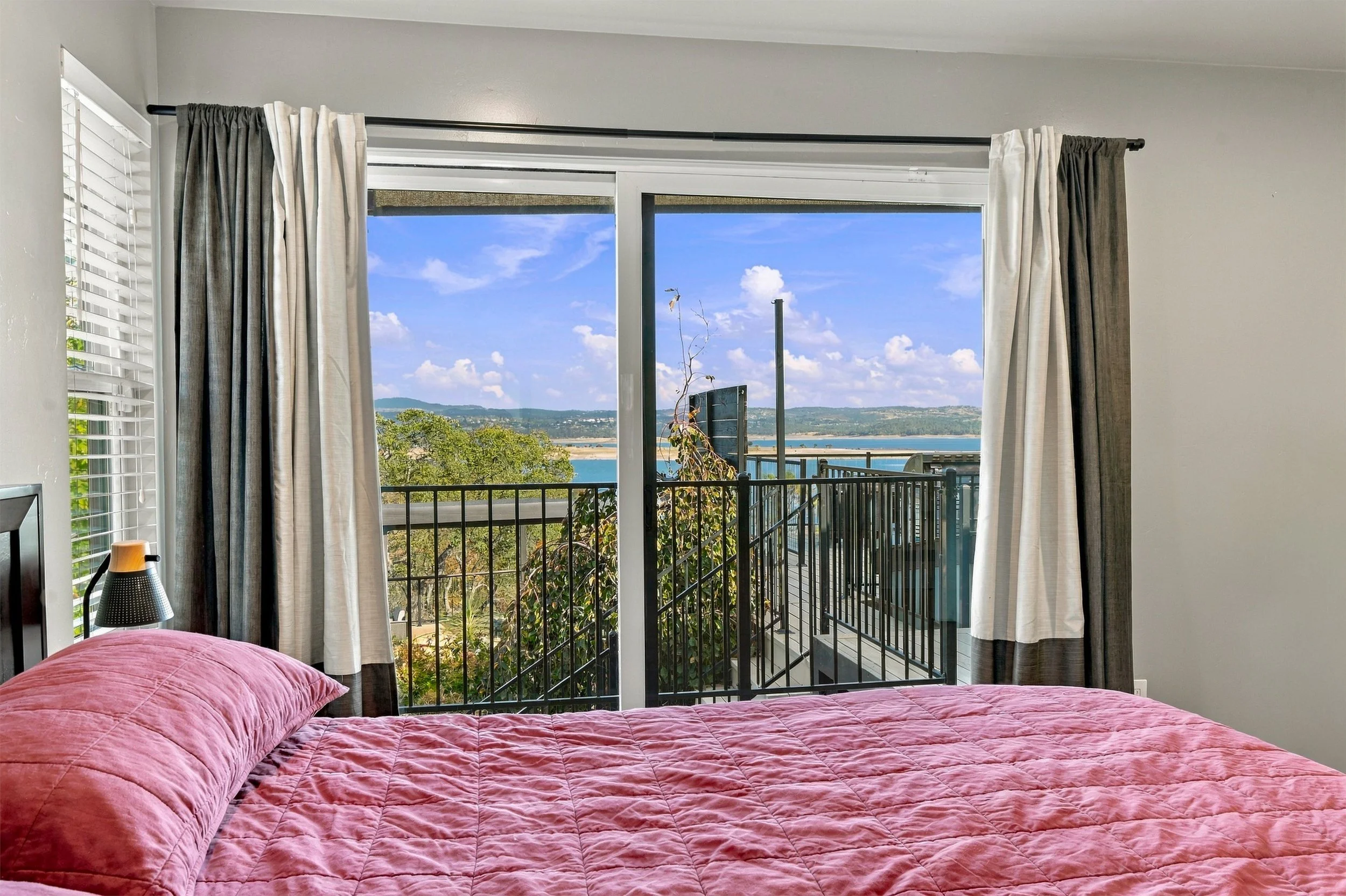 7882 Lakeshore Dr 42.jpg