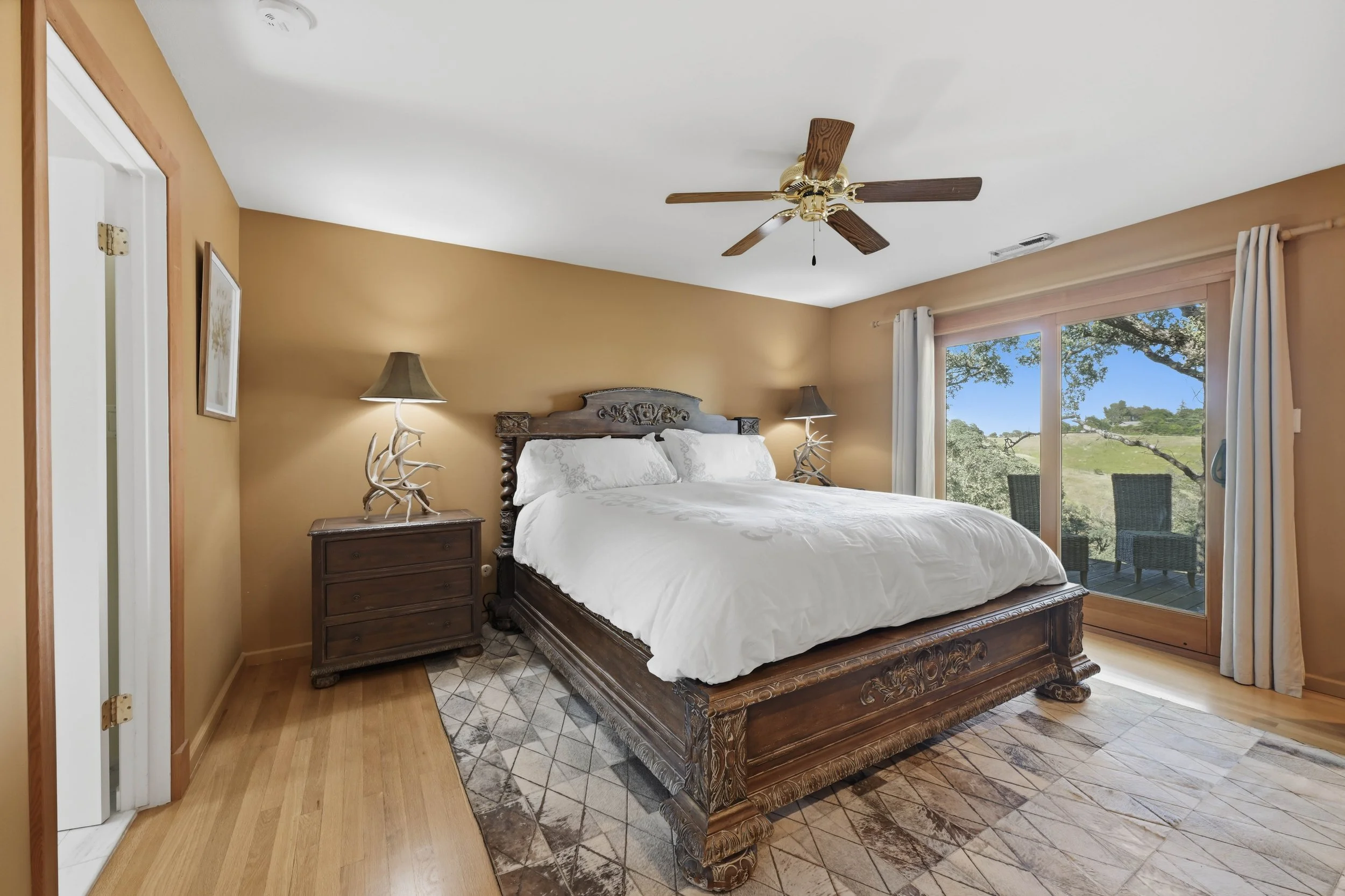 26000 Venado Dr - Guest House  - 24.jpg