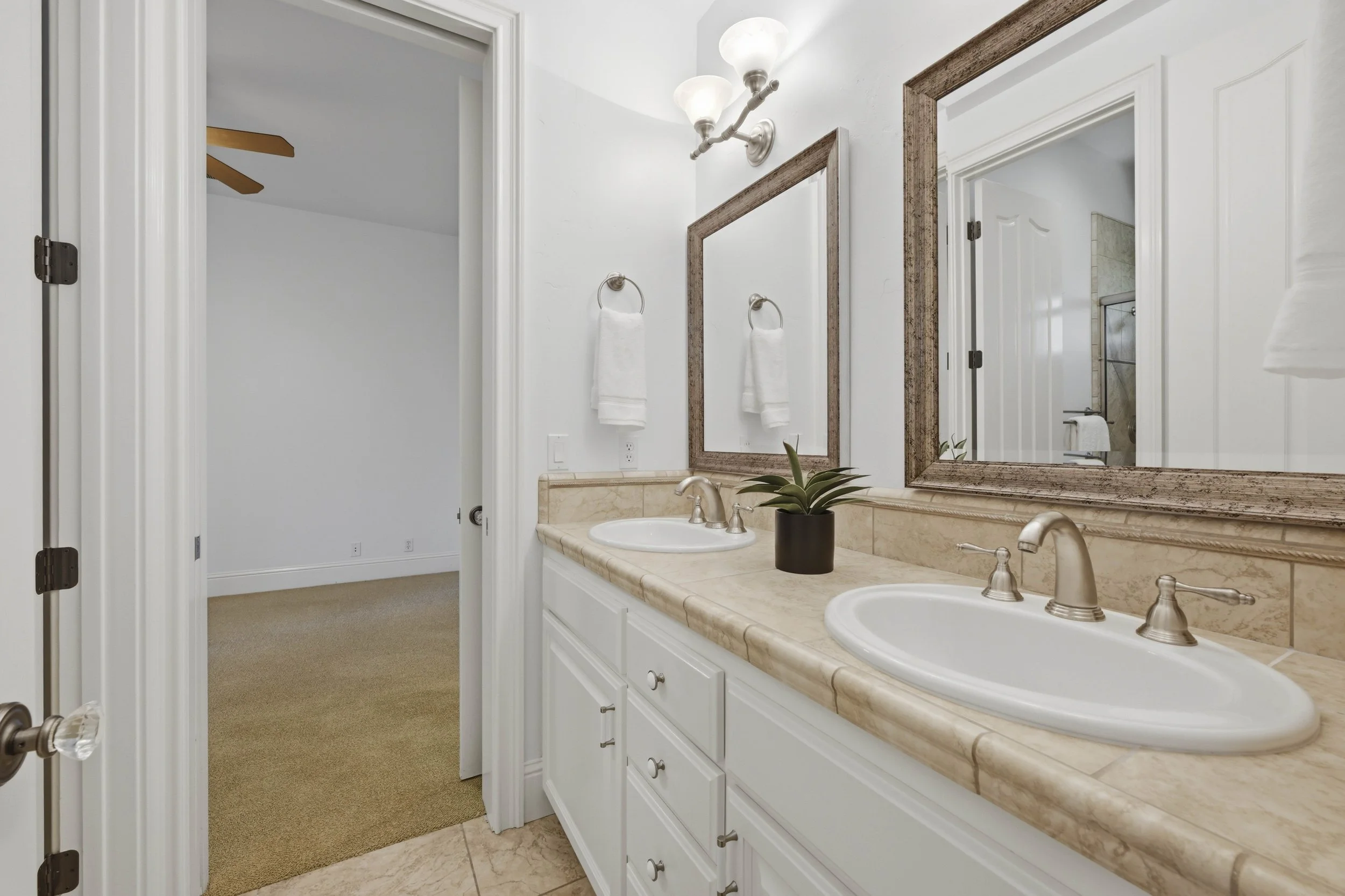 1109 Holly Leaf Ln_76.jpg