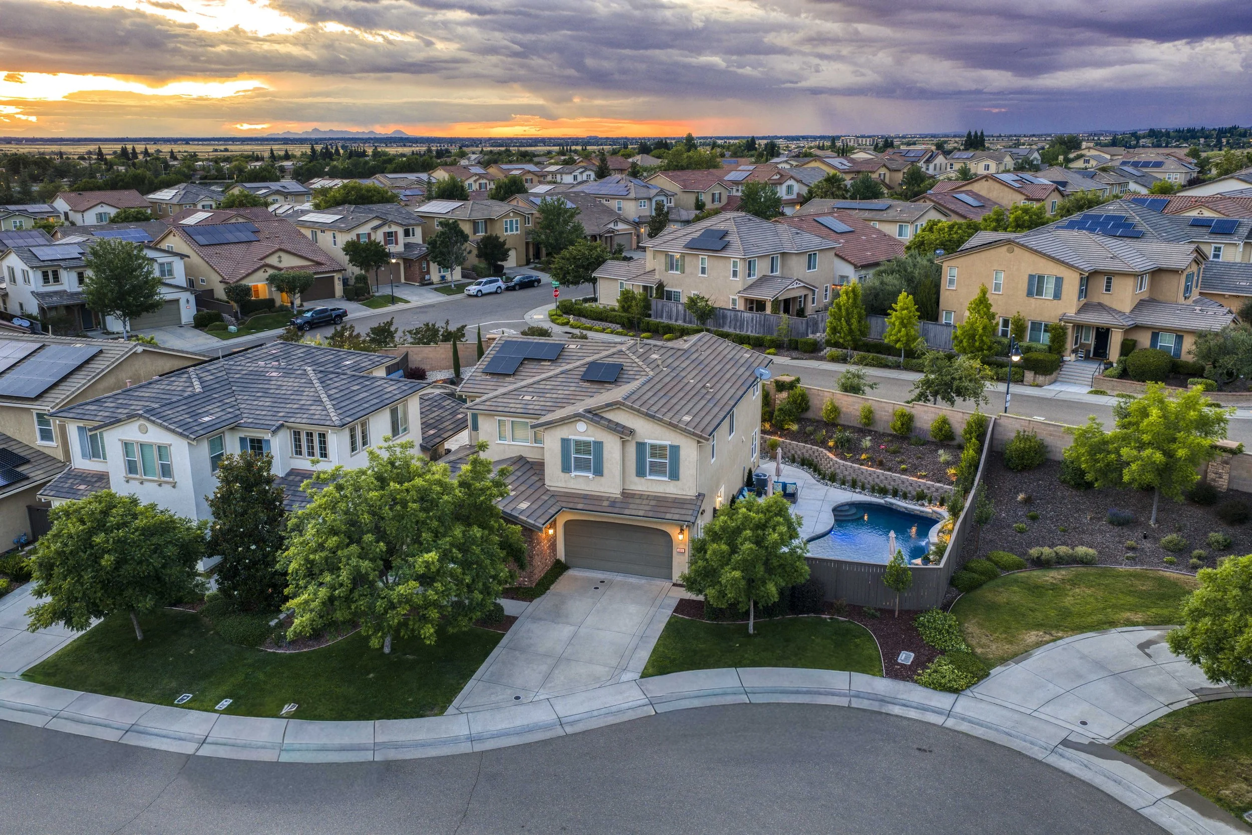 895 Calico Dr 2.jpg