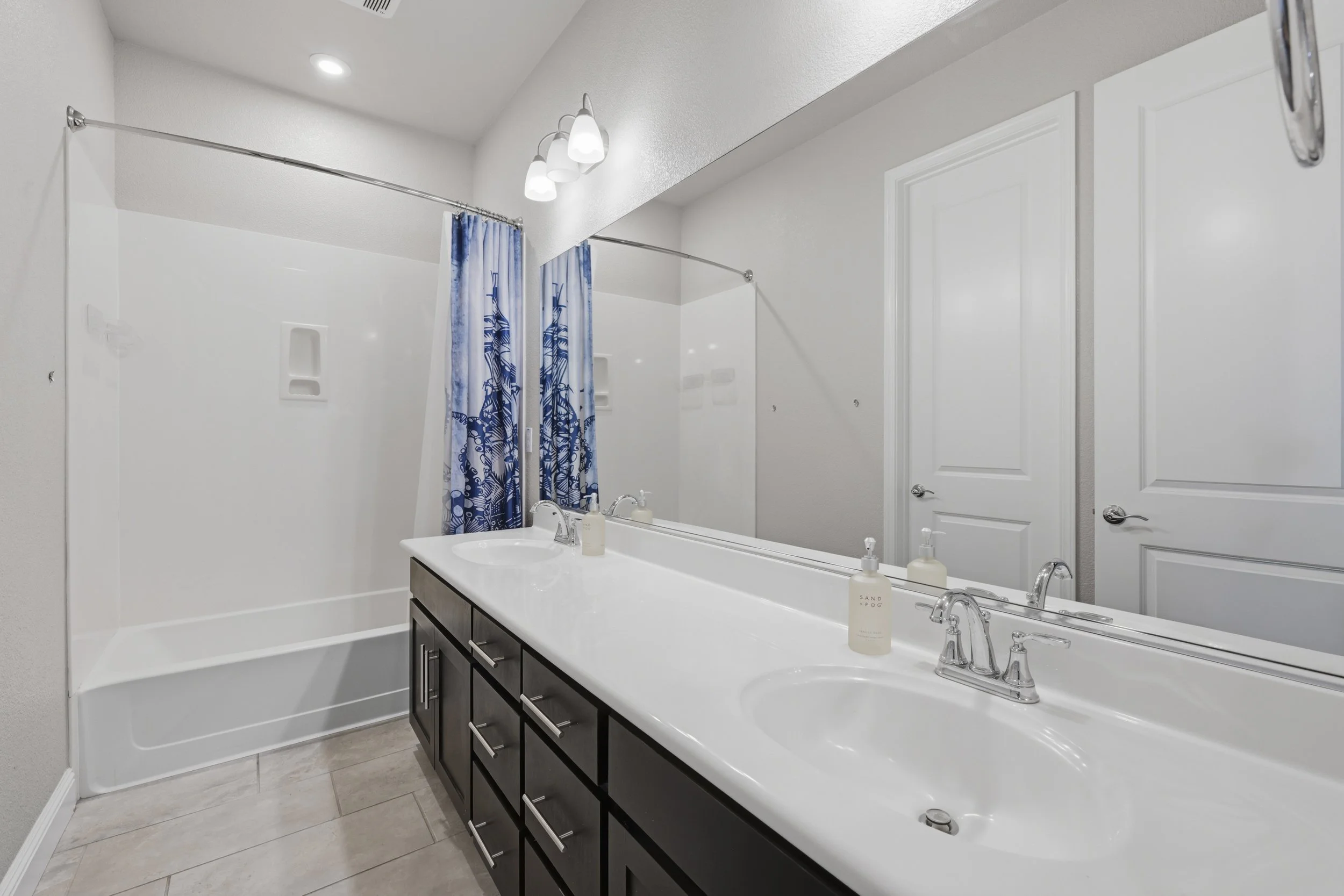 2012 Van Ruiten Dr _40.jpg