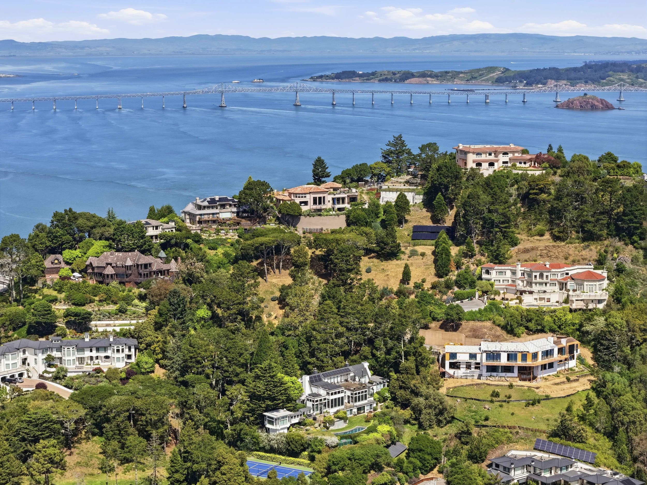 107 Mount Tiburon 11.jpg