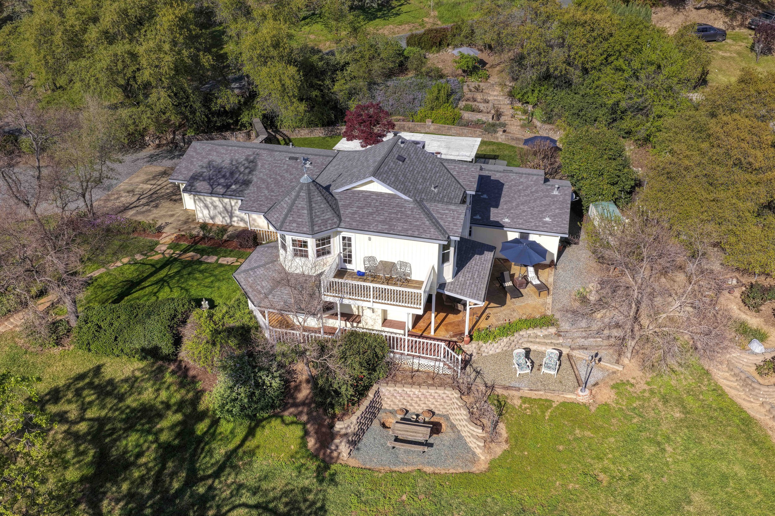 9240 Rock Springs Rd _17.jpg