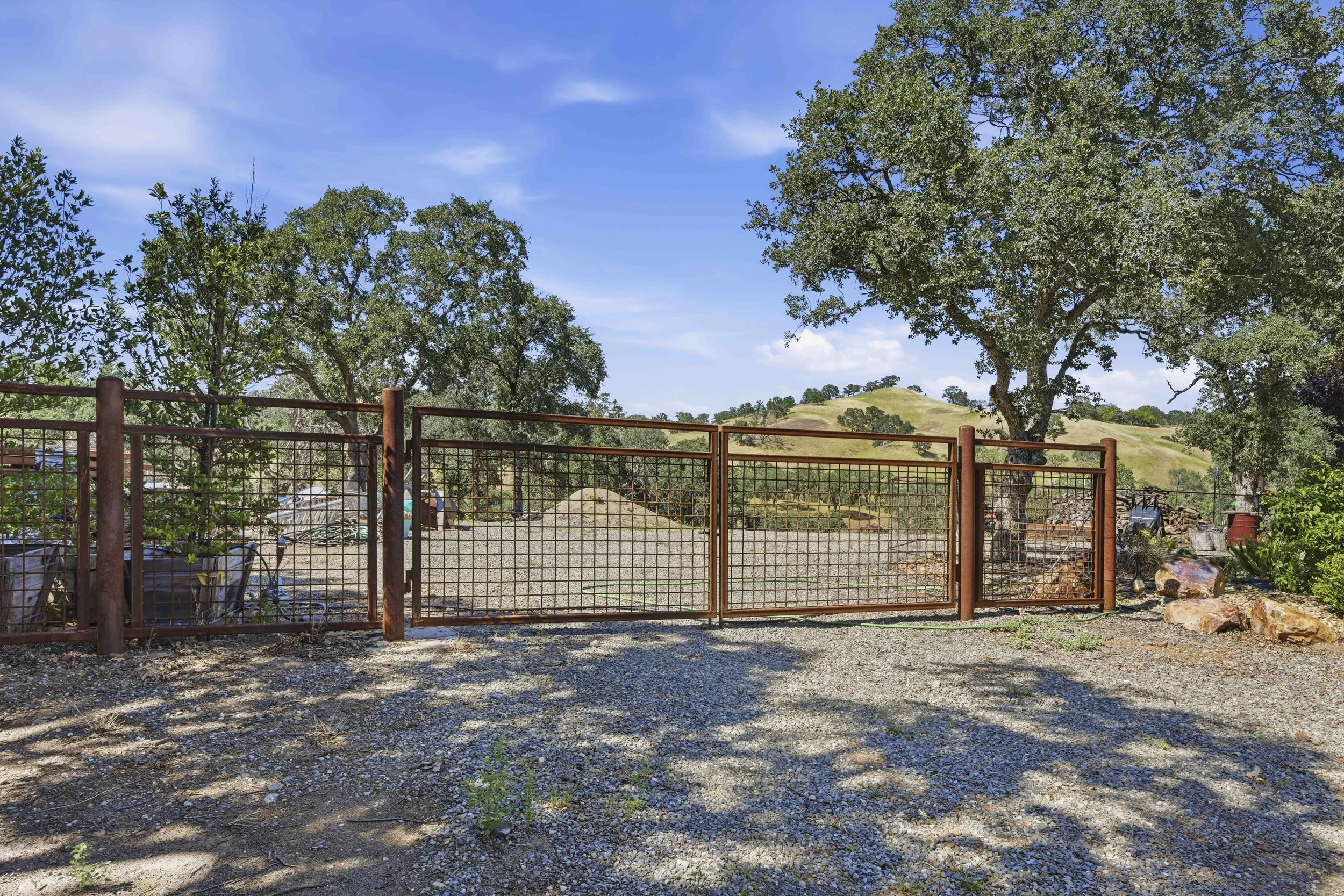 26000 Venado Dr - Daytime _77.jpg