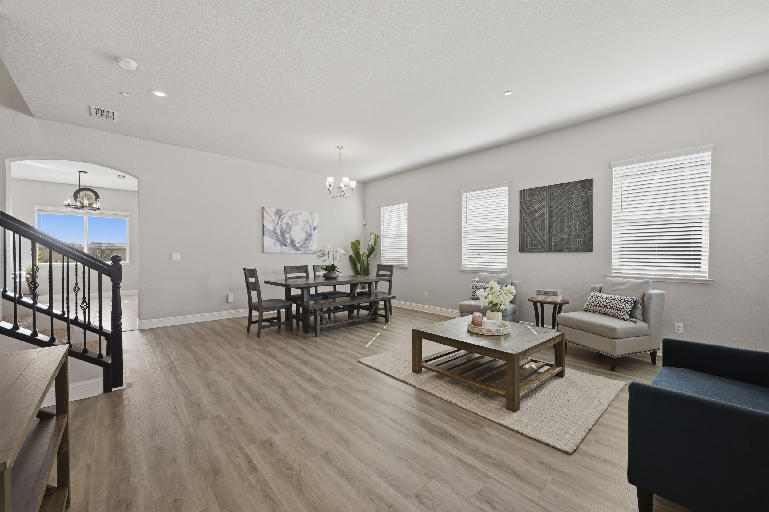 2012 Van Ruiten Dr _4.jpg