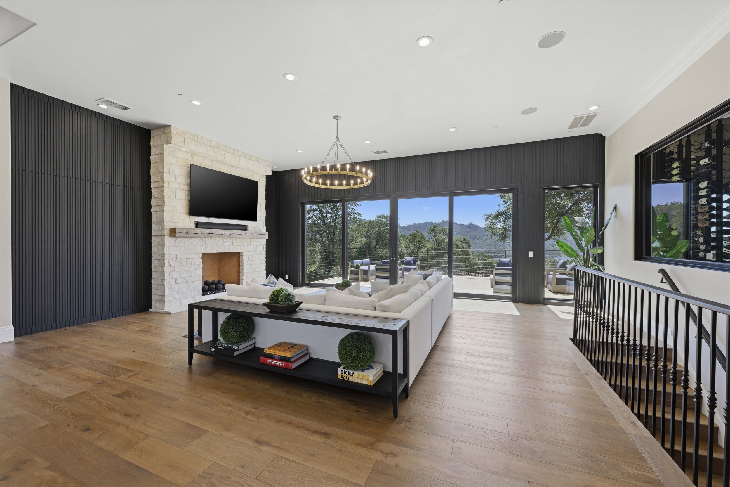9688 Clos Du Lac Cir 55.jpg