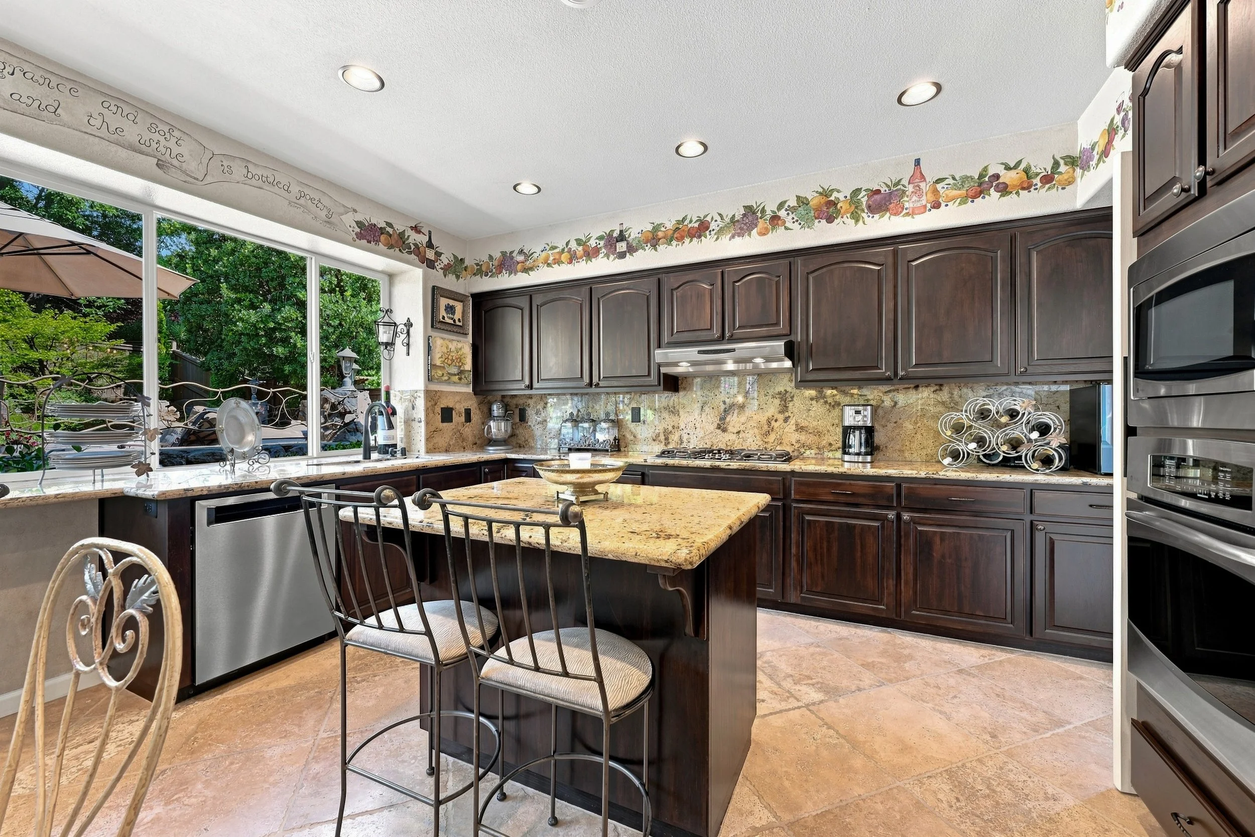 3301 Stonehurst Dr _33.jpg