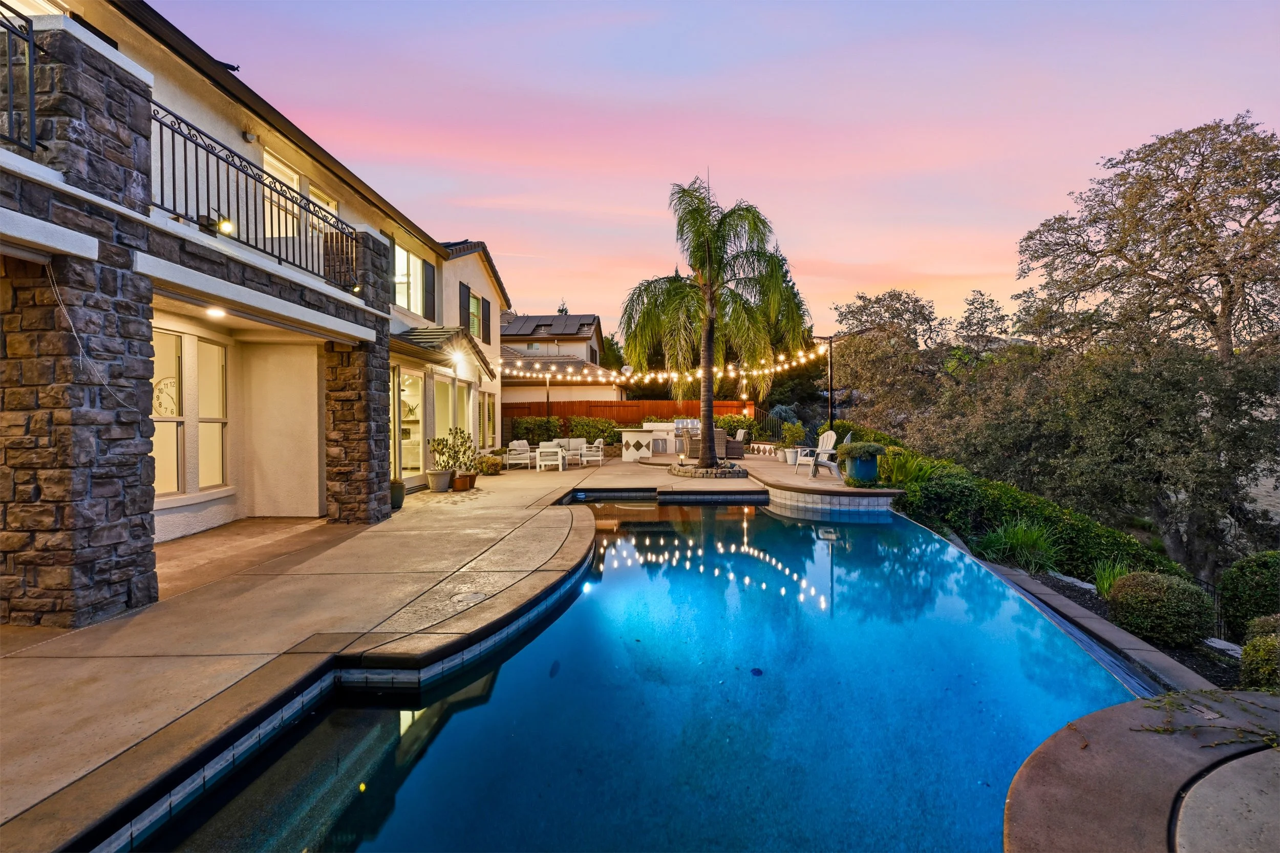 3391 Black Oak Dr 33.jpg