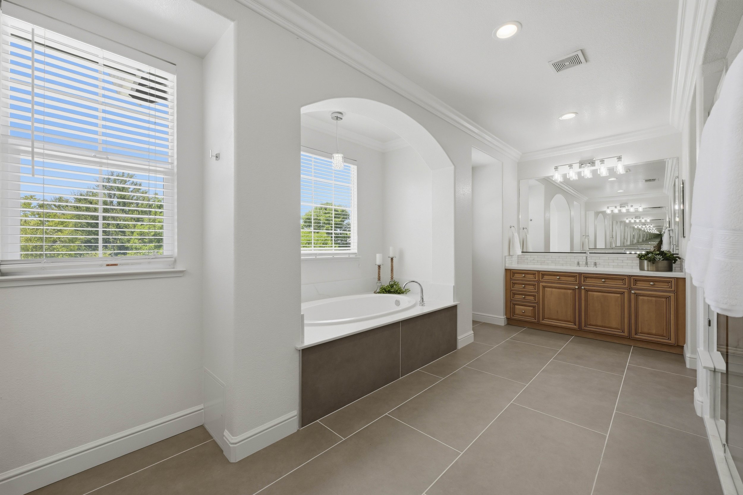 9525 Littoral St _59.jpg