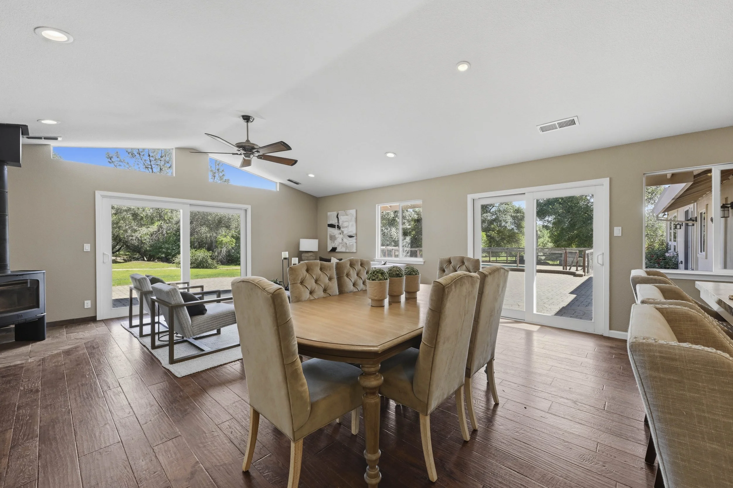 7585 Gold Dr 105.jpg