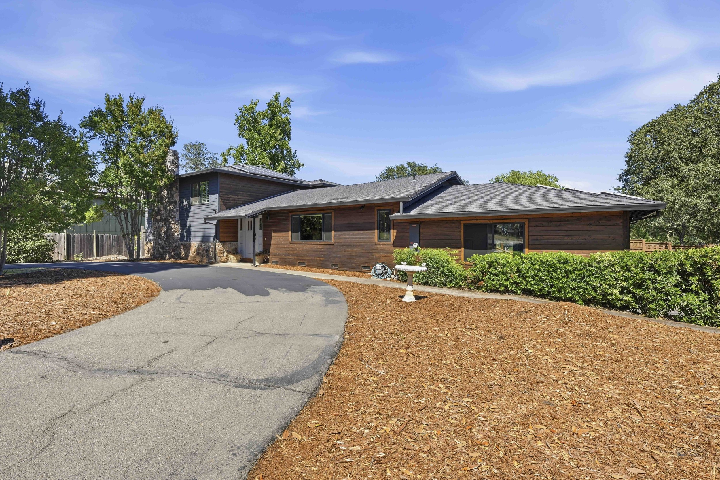 4440 Lawrence Dr _14.jpg