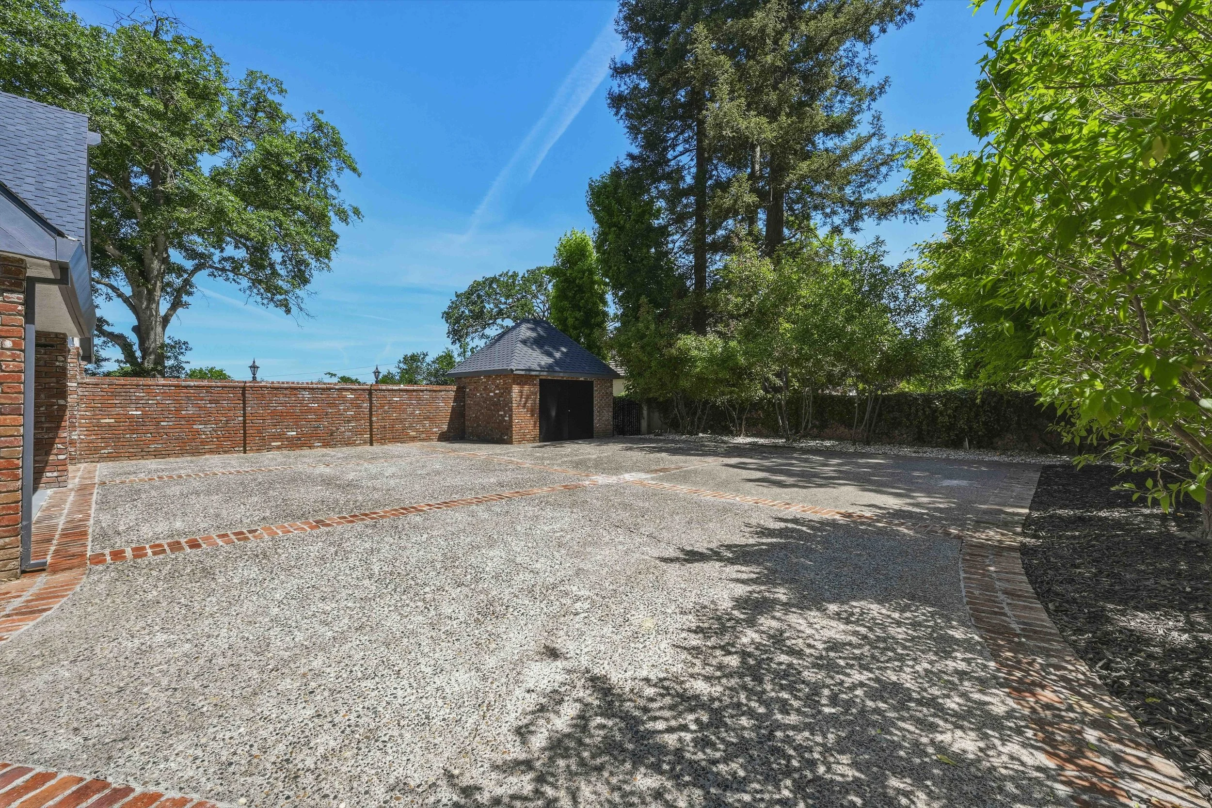 9815 Mira Del Rio Dr 26.jpg