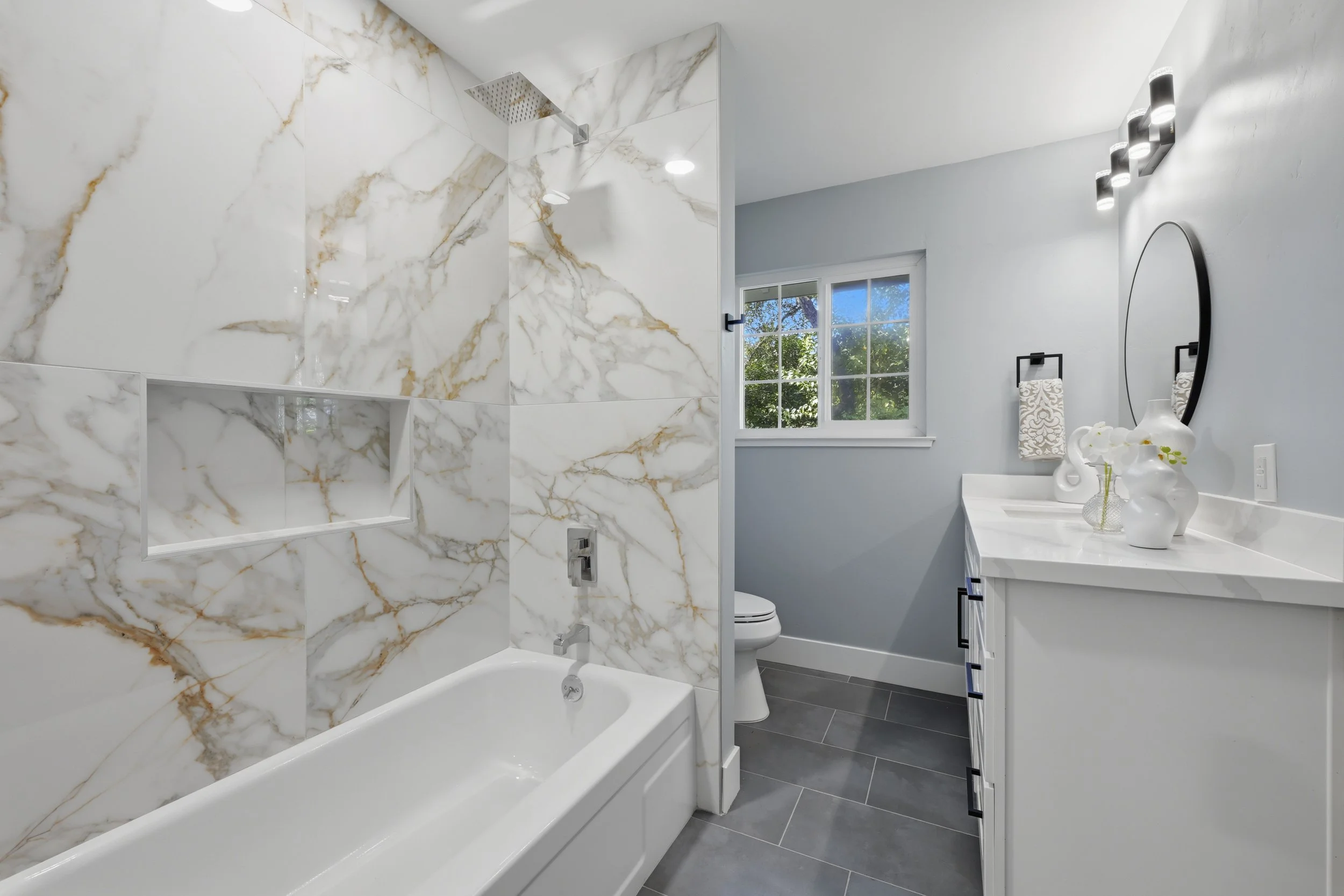 8177 N Lake Cir 47.jpg