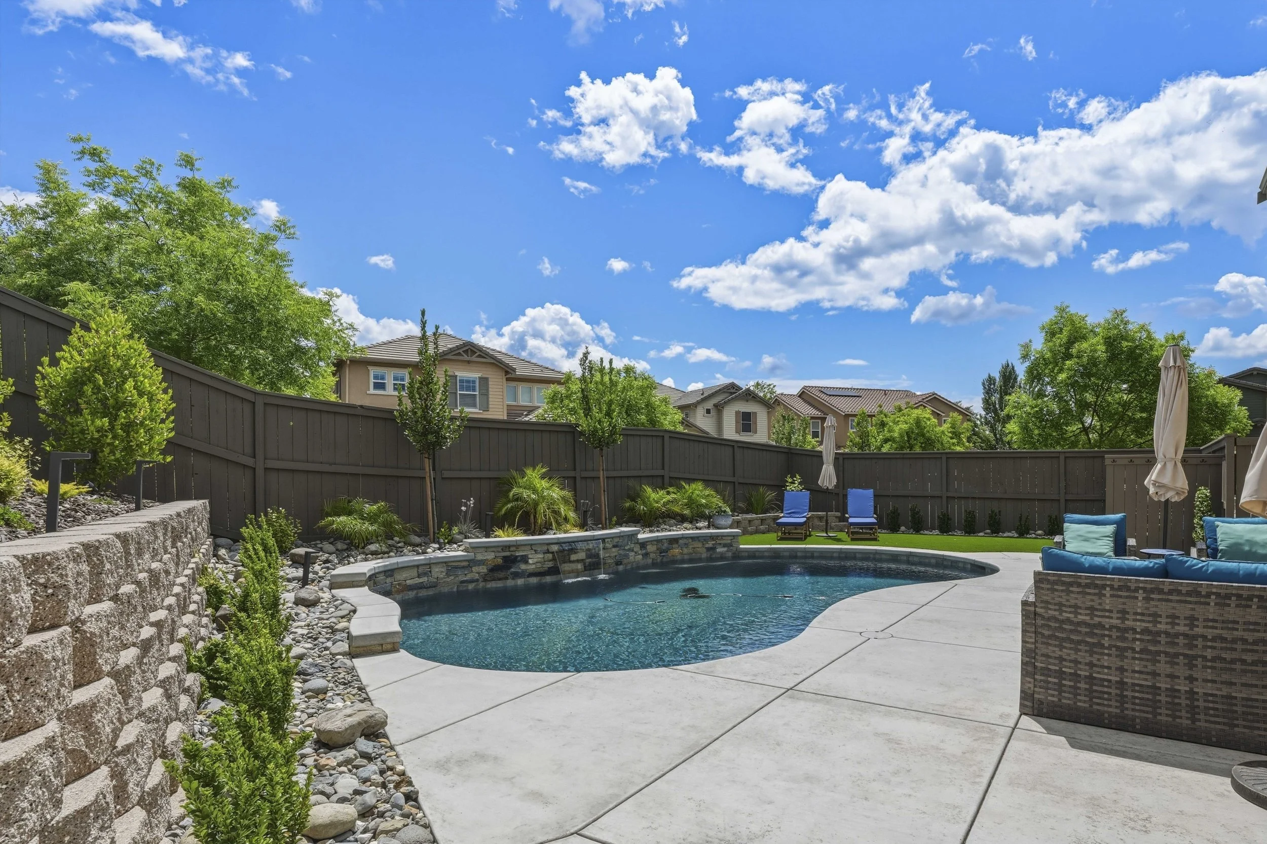 895 Calico Dr 98.jpg