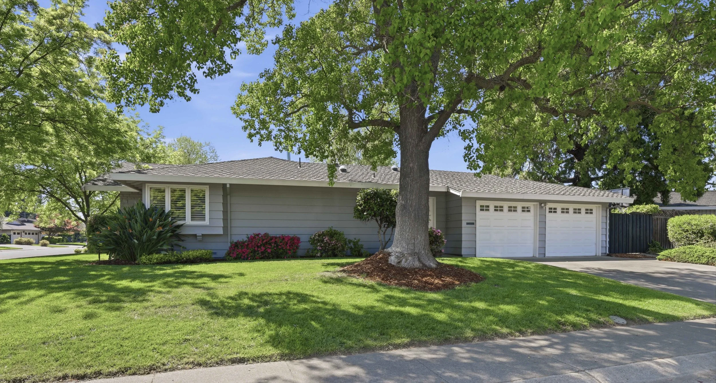 2929 Latham Dr _0.jpg