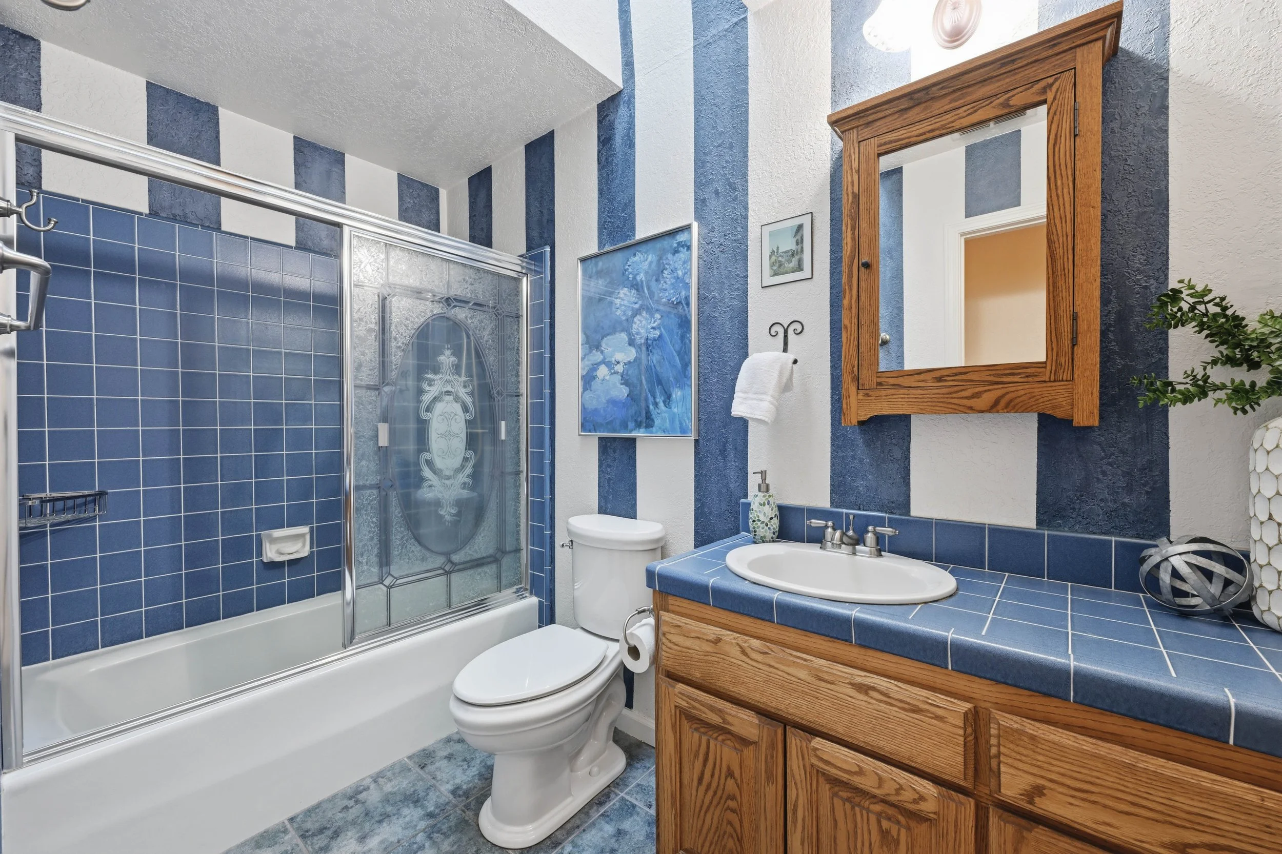 9240 Rock Springs Rd _131.jpg