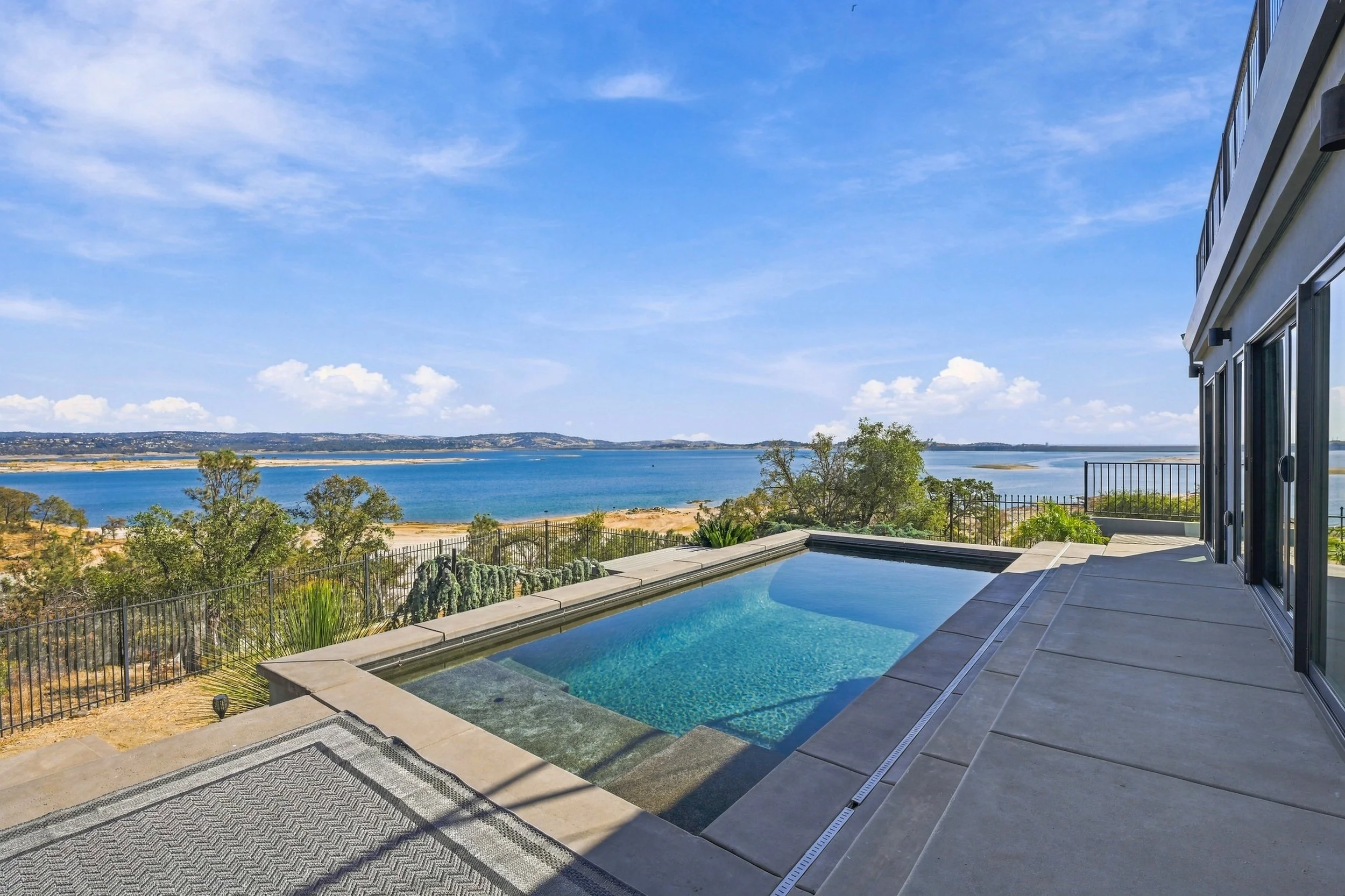 7882 Lakeshore Dr 83.jpg