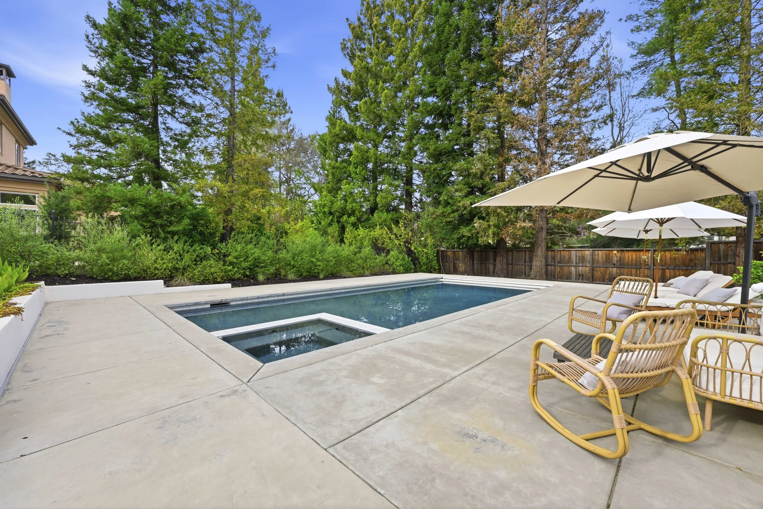 9660 Los Lagos Cir North - 116.jpg