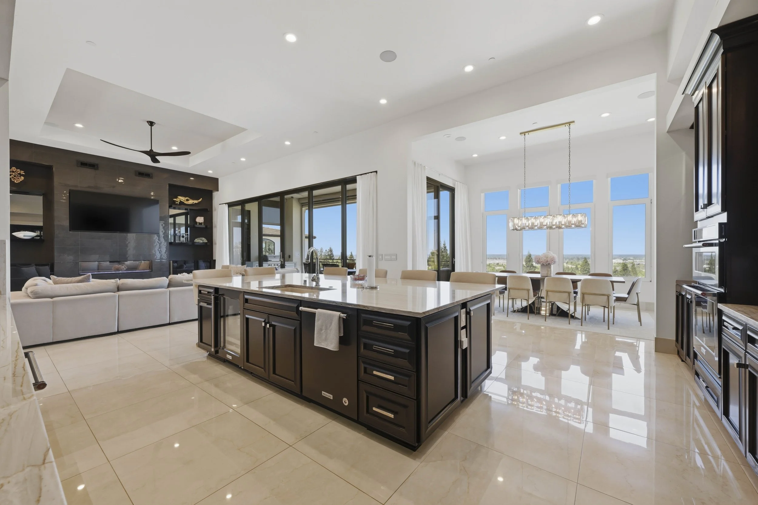 535 Serpa Way _30.jpg