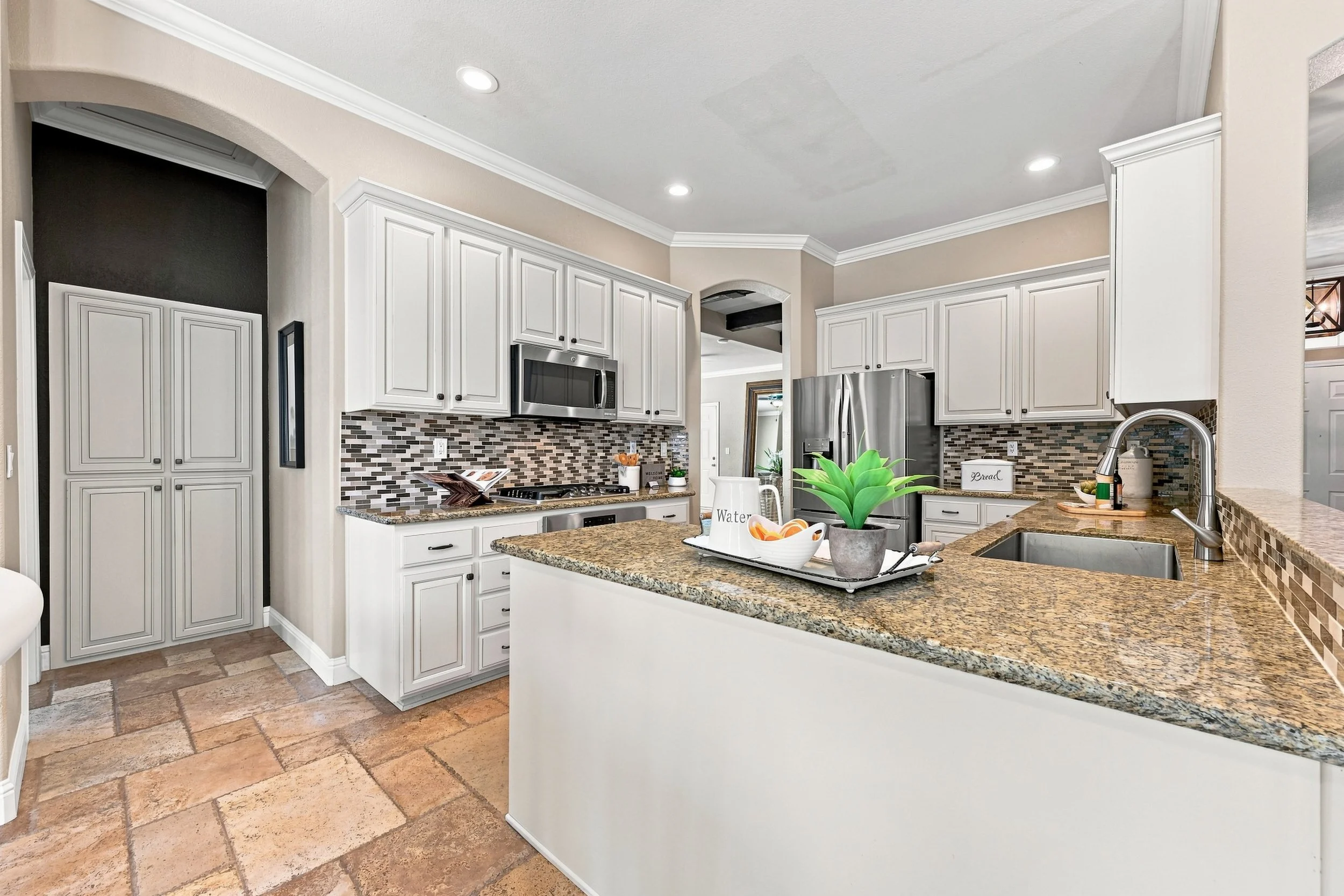 2025 San Esteban Cir _16.jpg