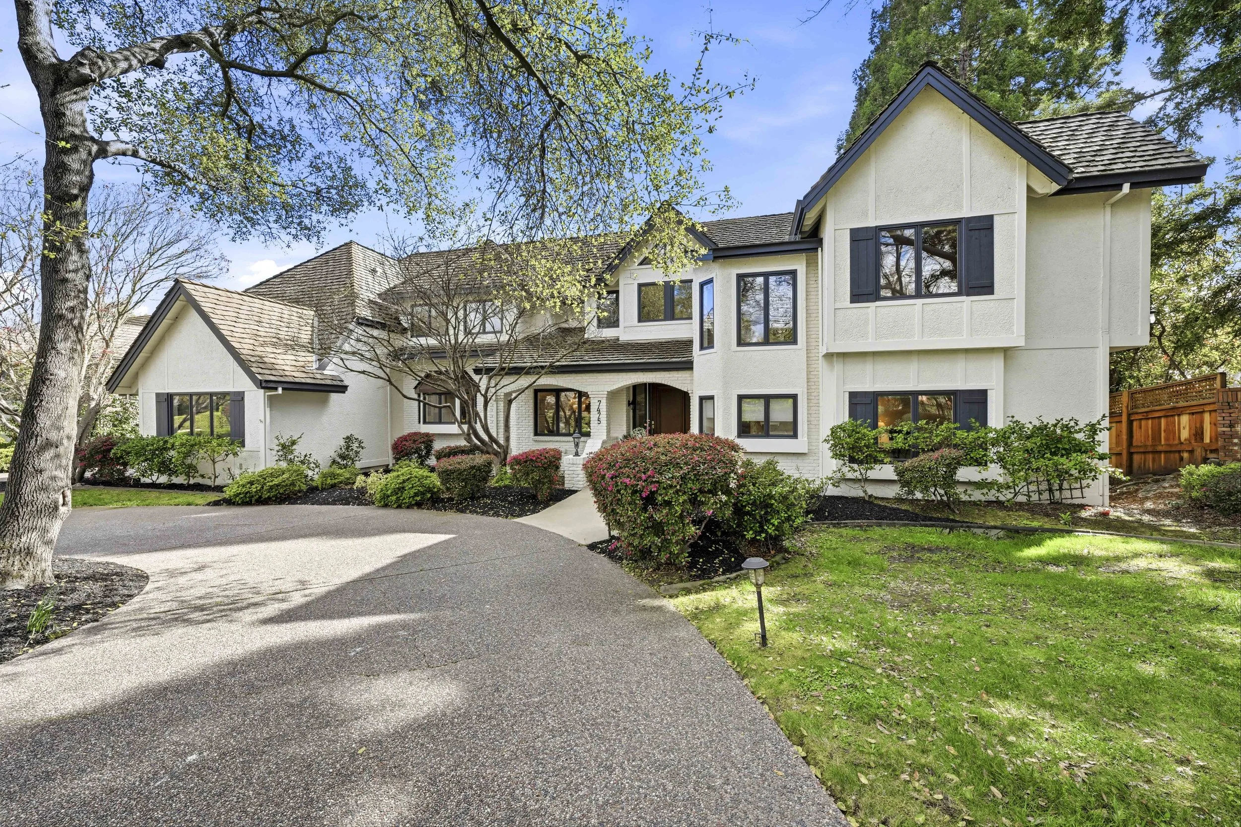 7475 Shelborne Dr 9.jpg