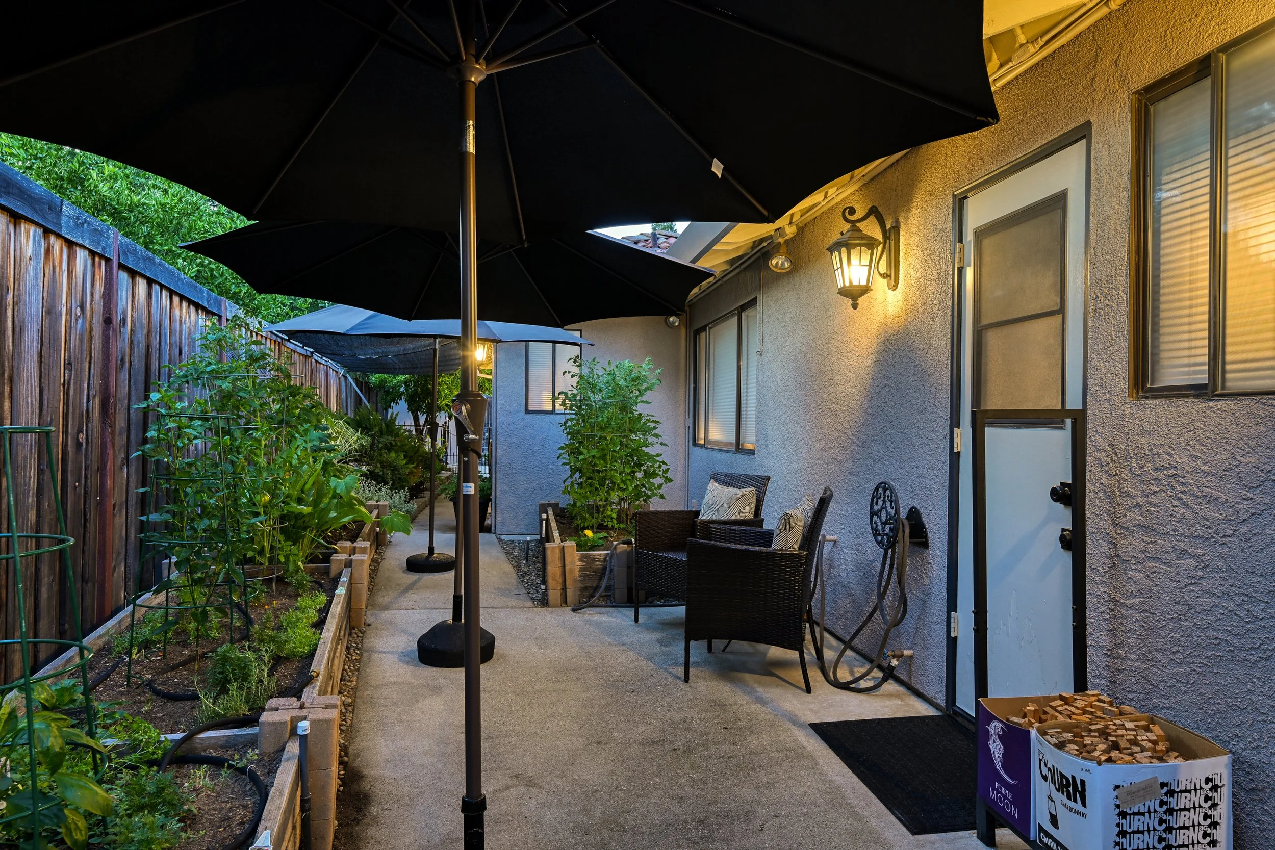 3737 Sweetwater Dr 24.jpg
