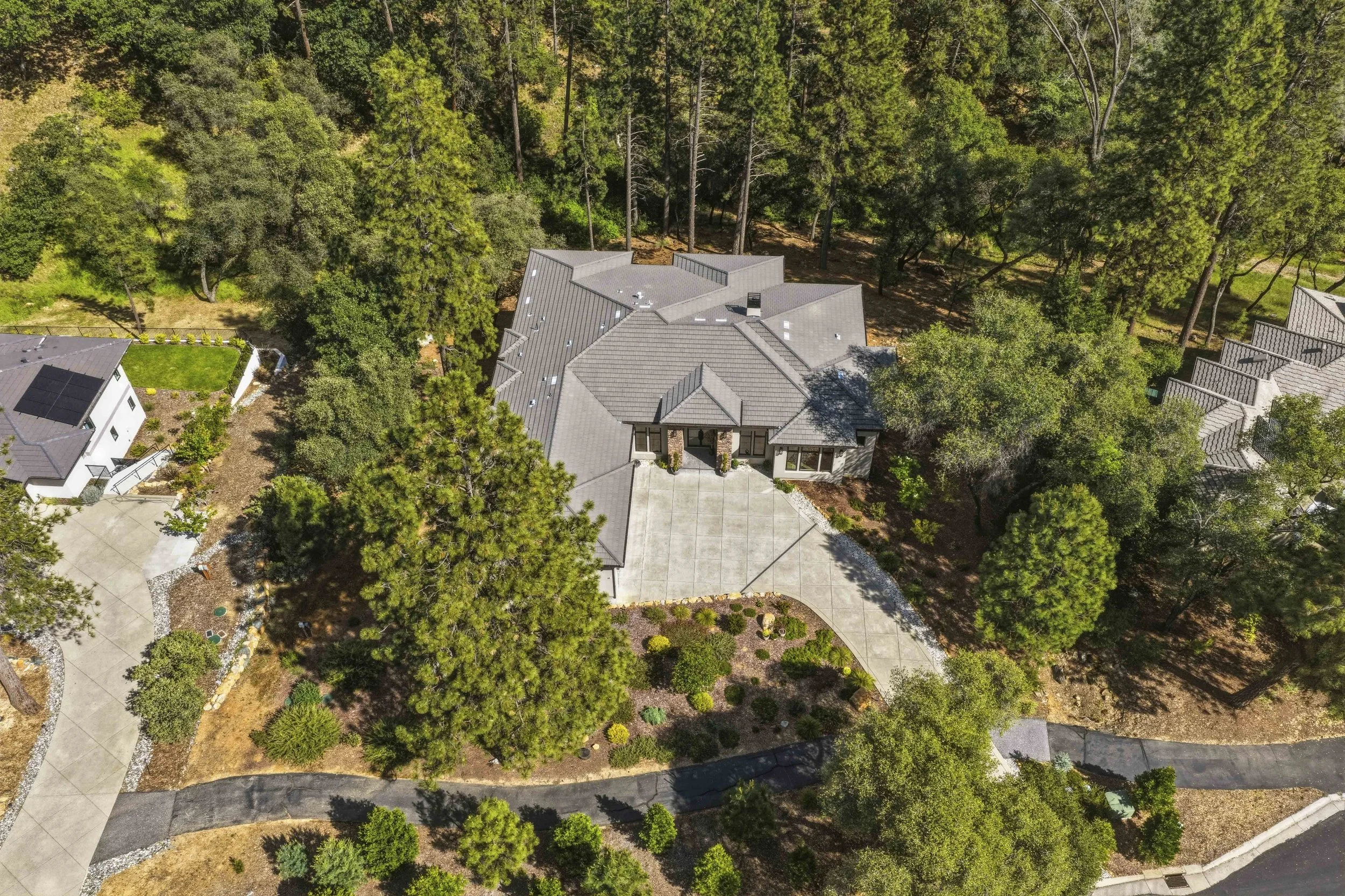 1455 Lodge View Dr 8.jpg