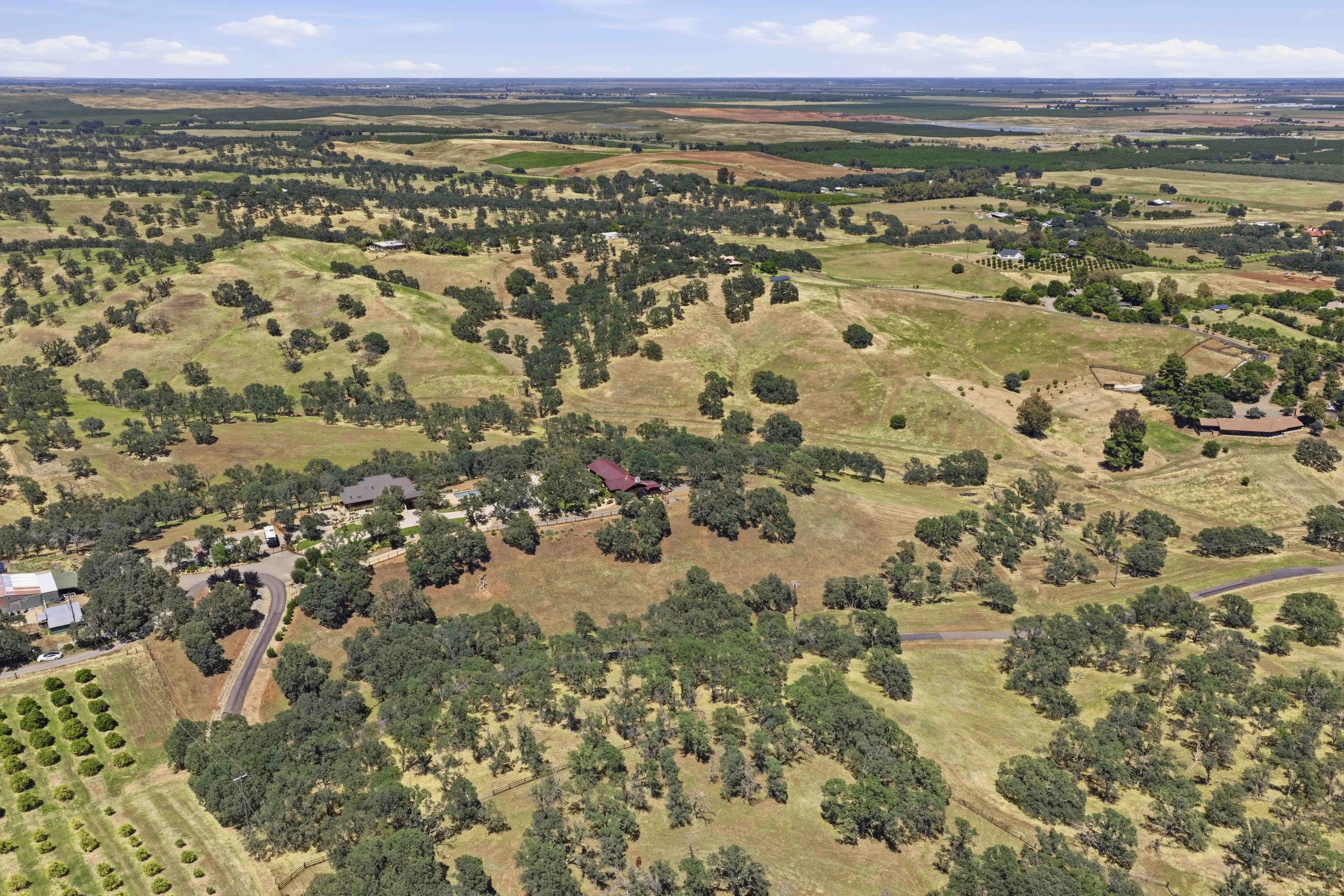 26000 Venado Dr - Daytime _0_1.jpg