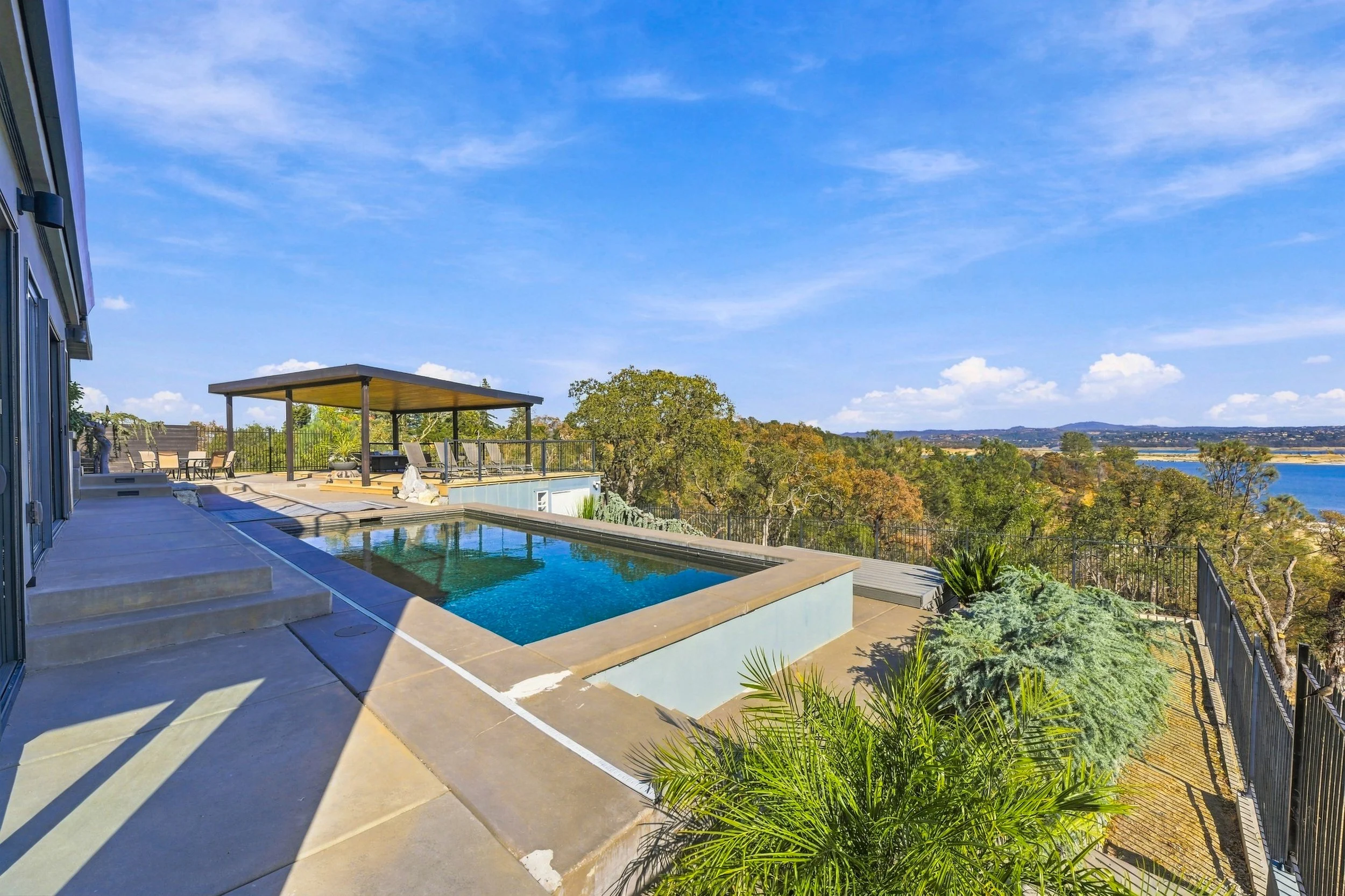 7882 Lakeshore Dr 94.jpg