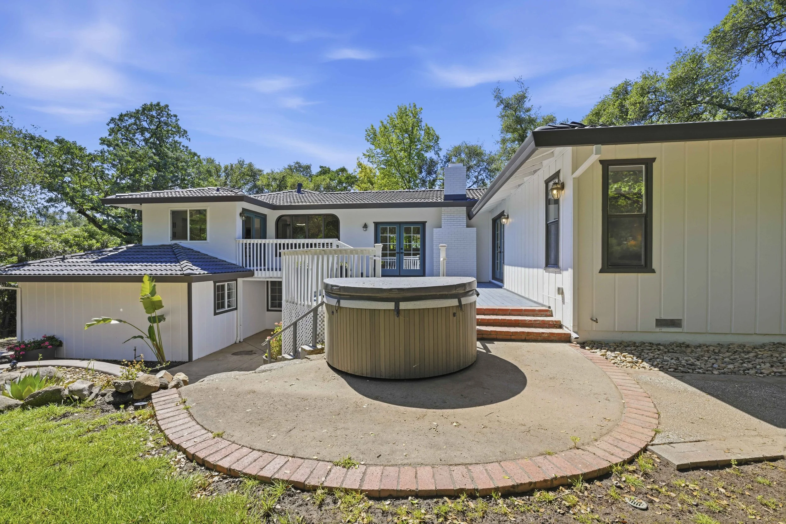 8177 N Lake Cir 18.jpg