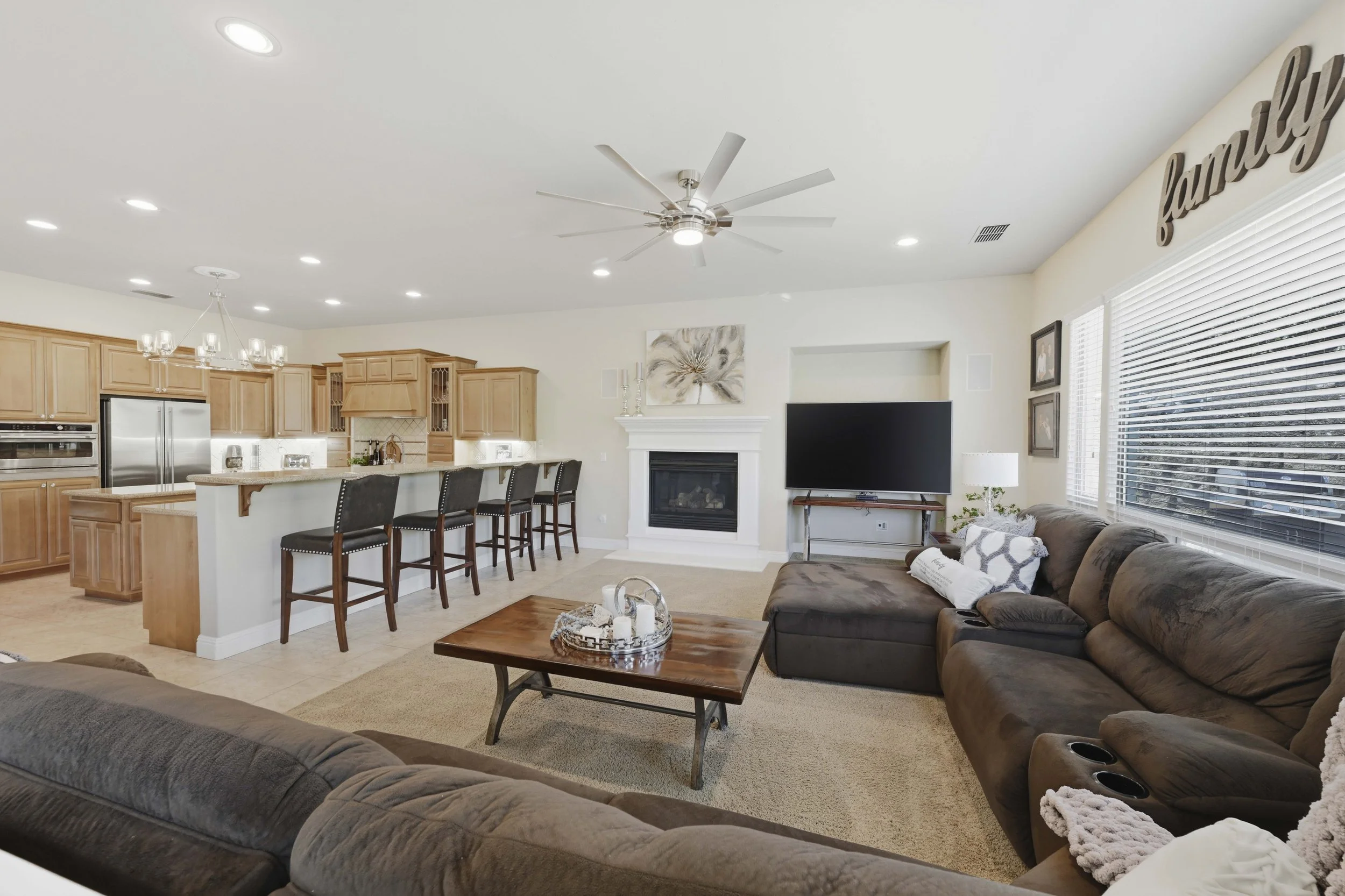 1343 Terracina Dr 40.jpg