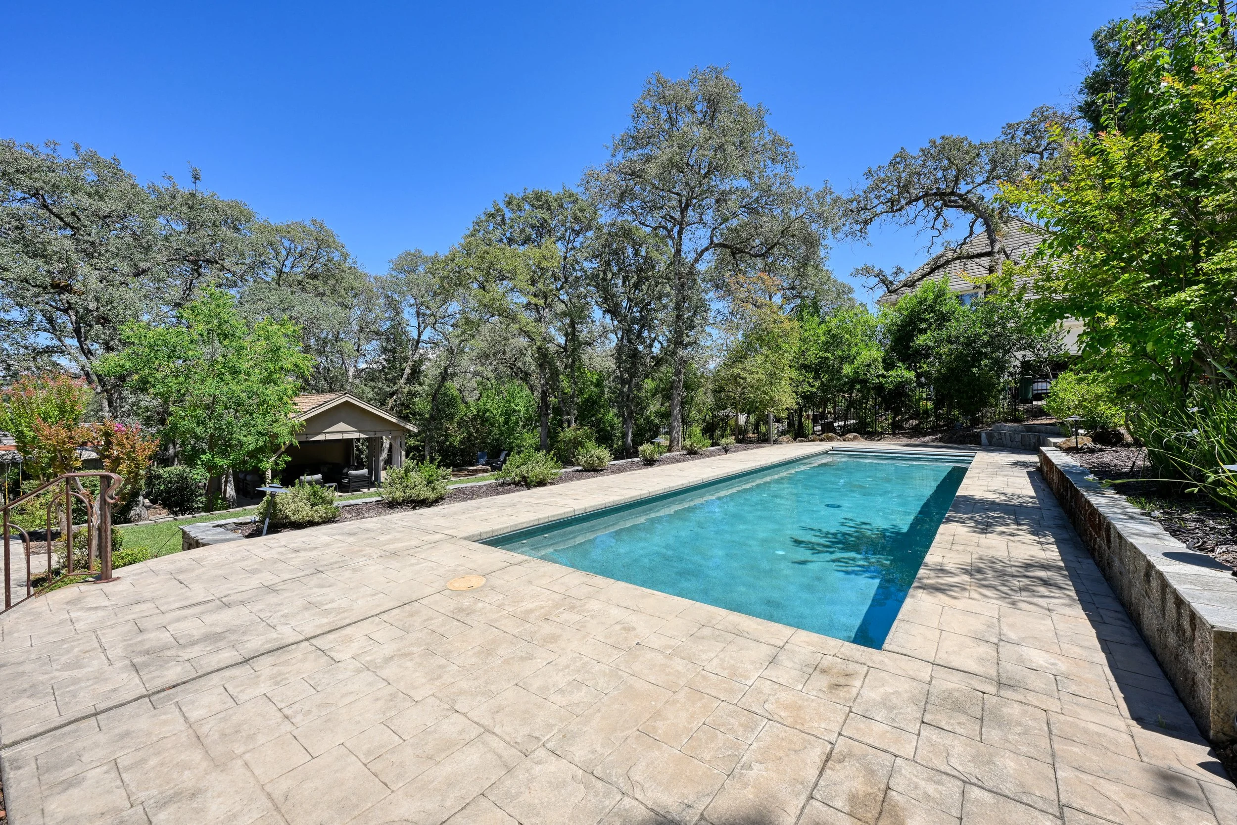 1194 Shetland Way - 105.jpg
