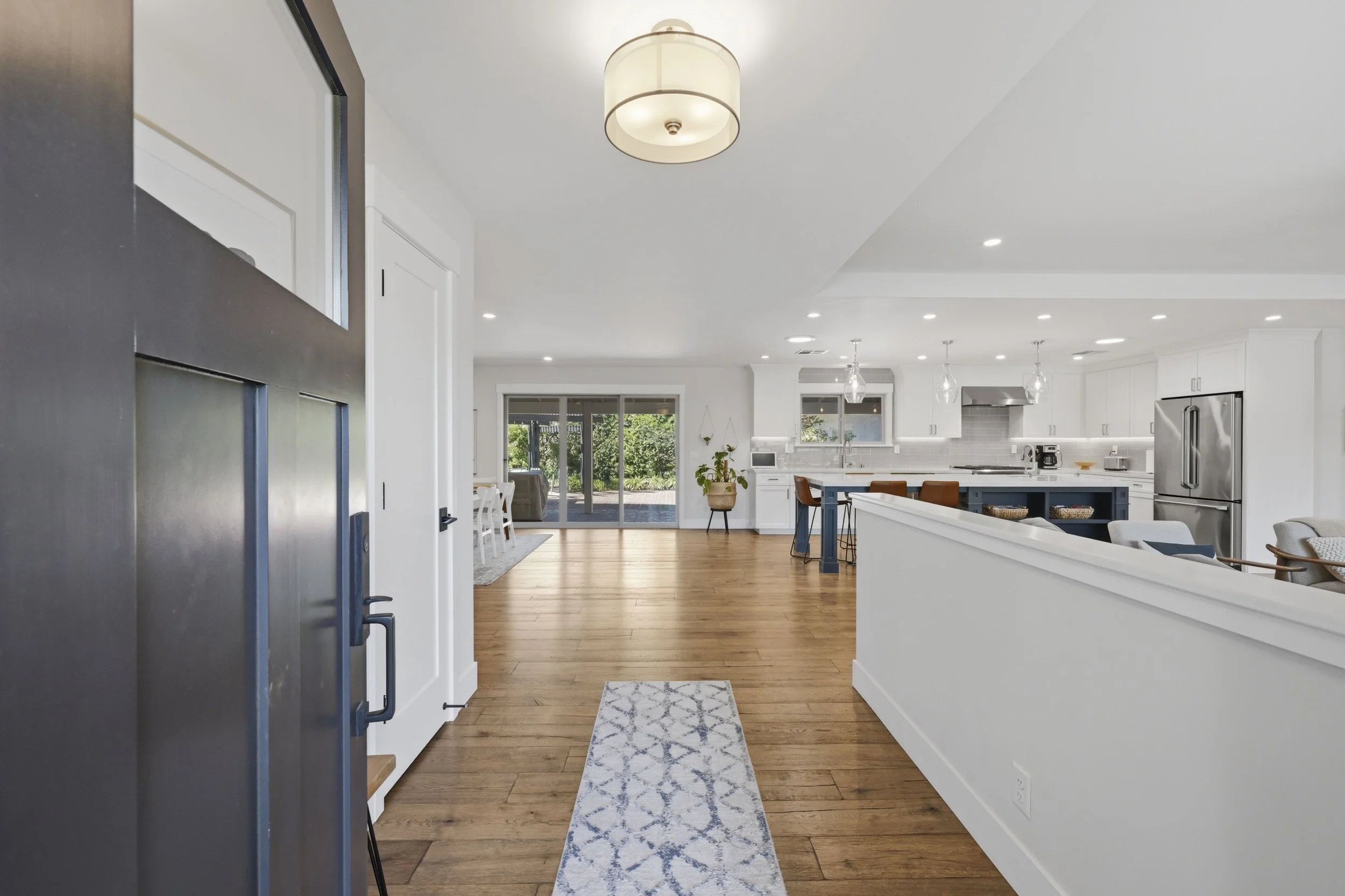 2929 Latham Dr _8.jpg