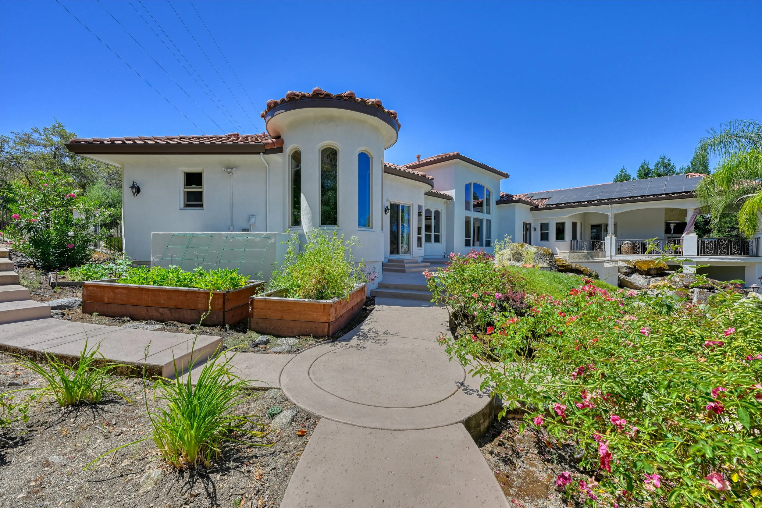 5645 Los Posas Way 77.jpg
