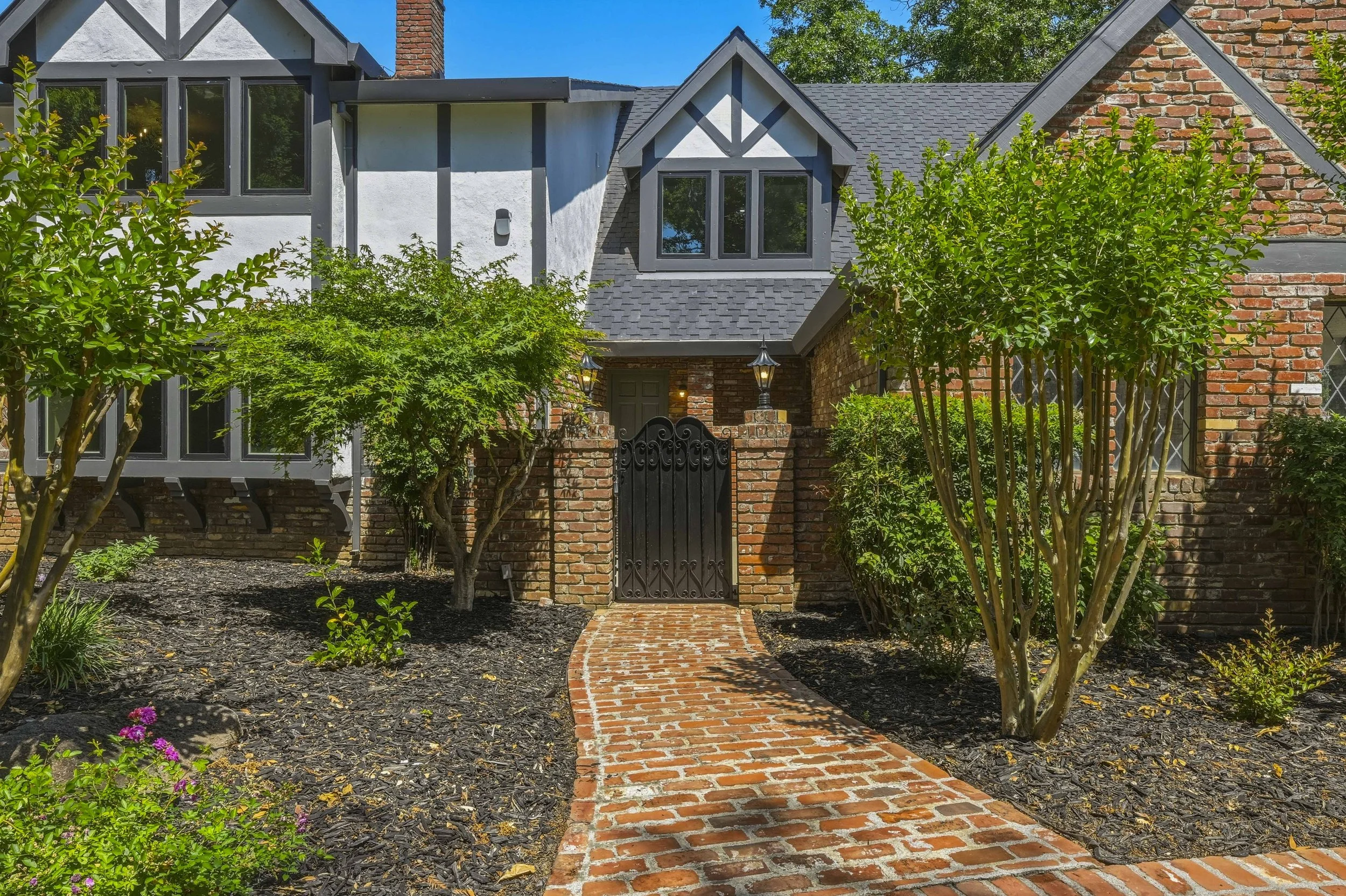 9815 Mira Del Rio Dr 20.jpg