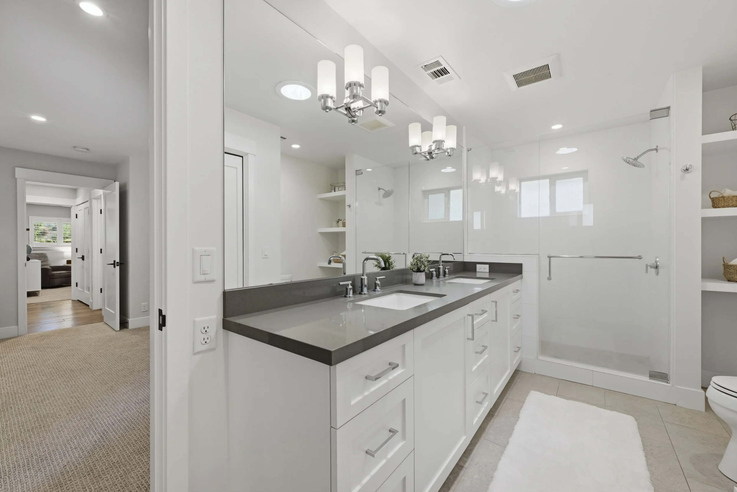 2929 Latham Dr _36.jpg