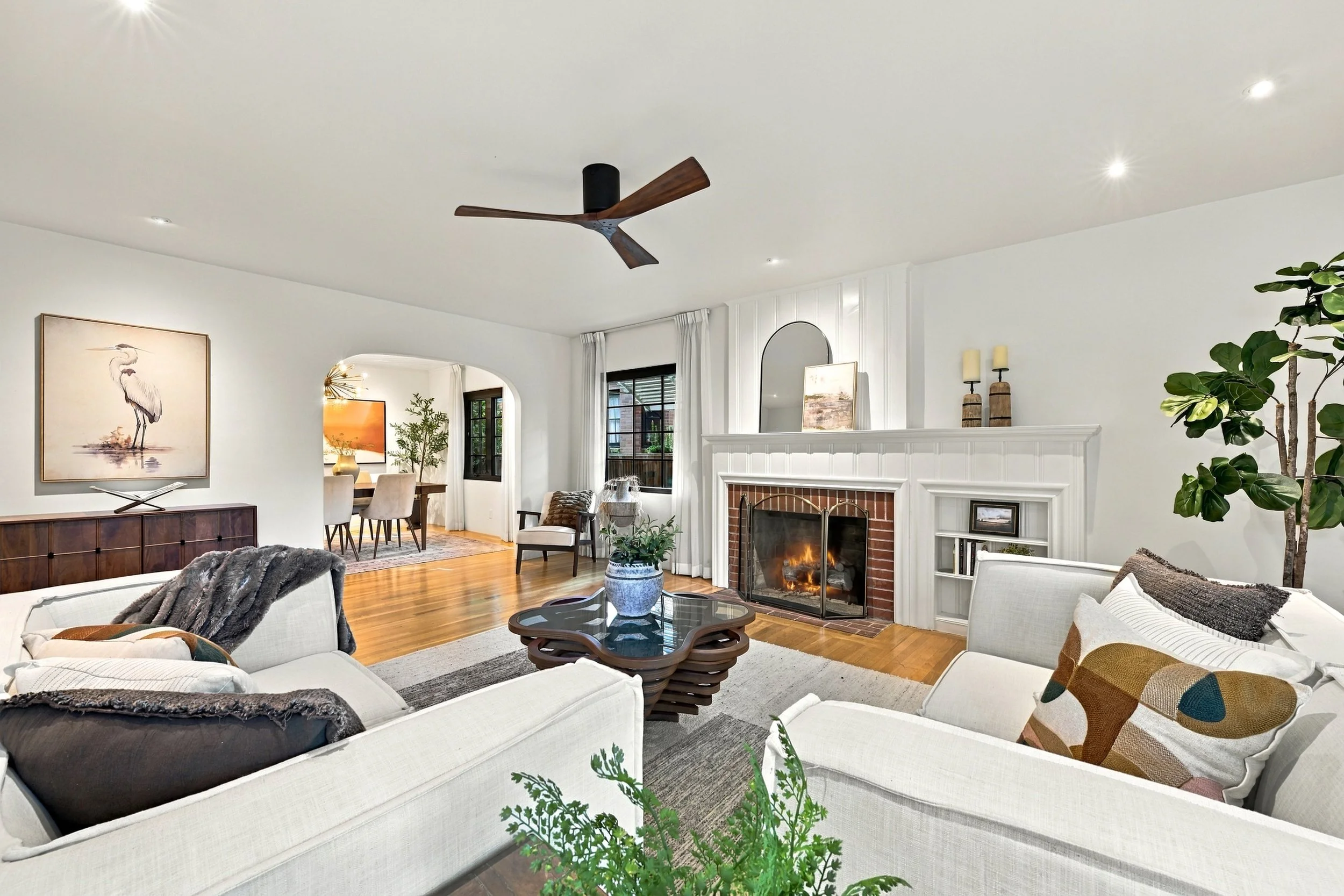 2743 Land Park Dr 19.jpg